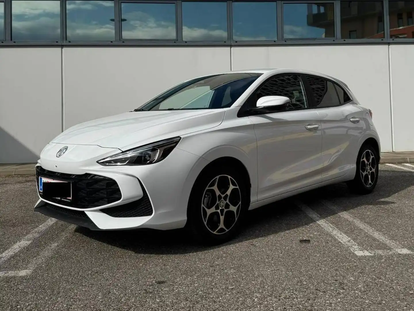 MG MG3 Hybrid+ Ausstattung: Luxury Weiß - 1