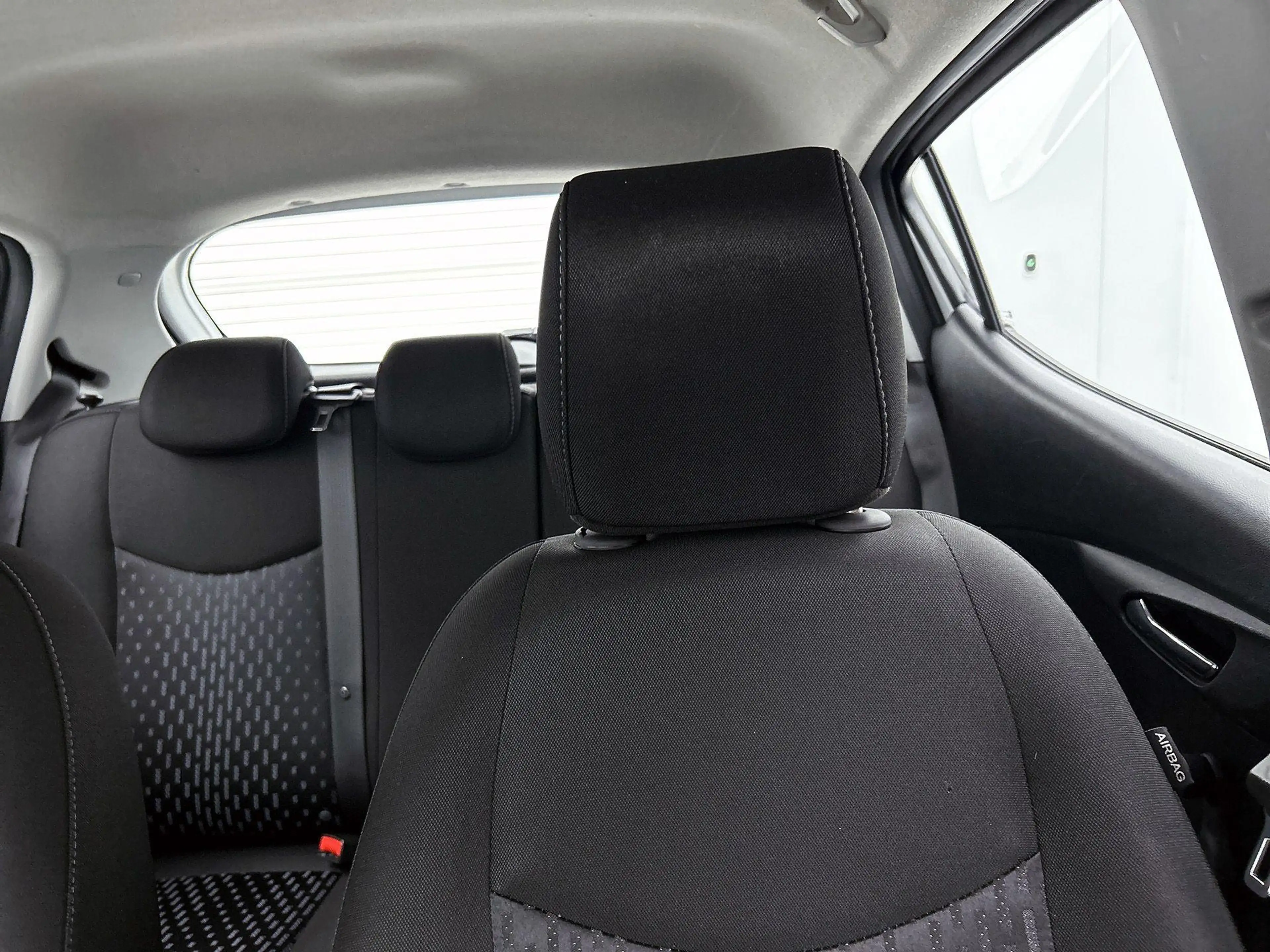 Opel Karl 1.0 Rocks Online Edition — photo 10