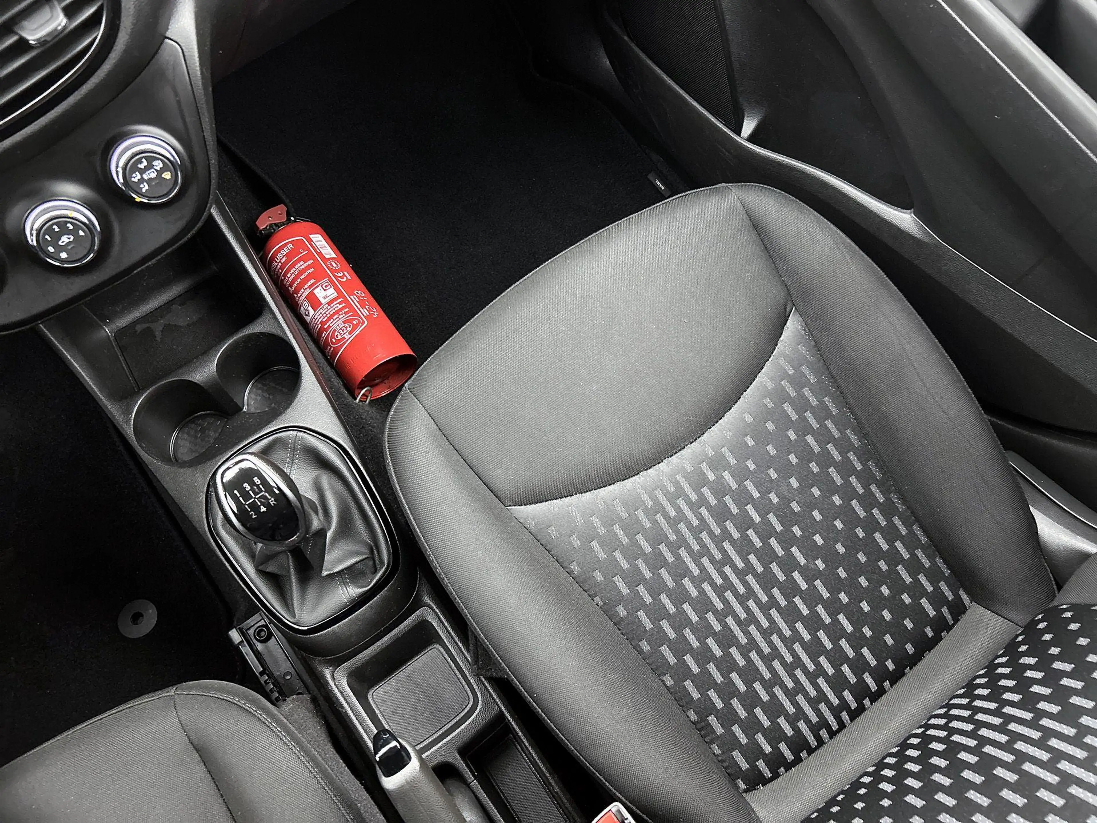 Opel Karl 1.0 Rocks Online Edition — photo 12