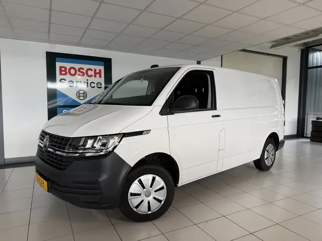 Volkswagen Transporter 2.0 TDI L1H1 Automaat Airco /carplay / Camera / 3