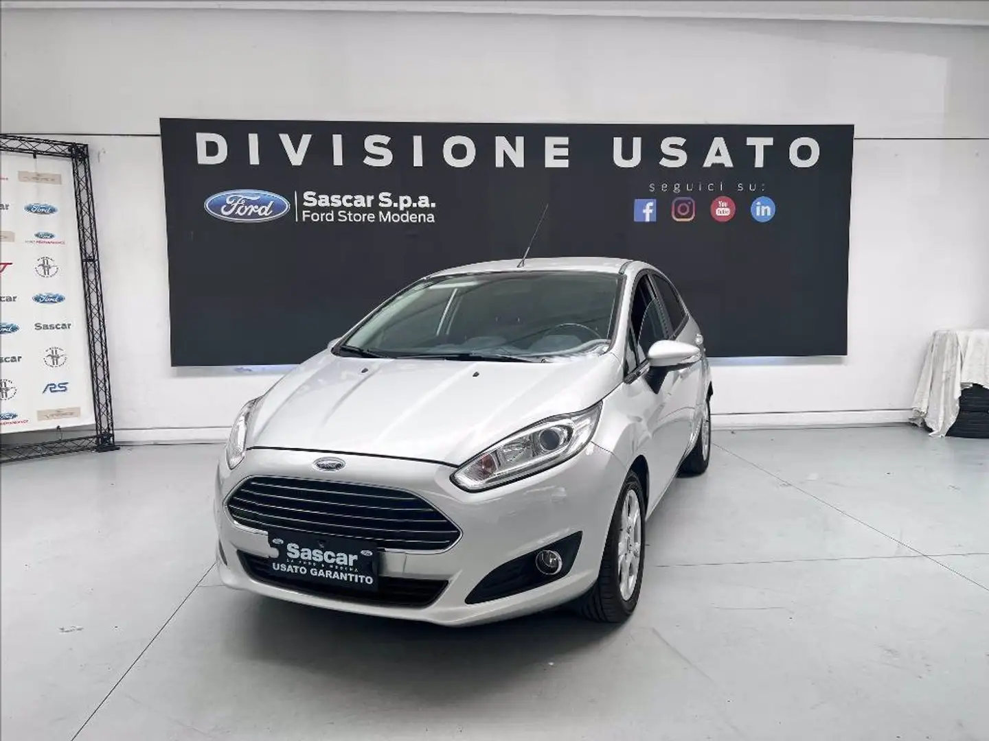Ford Fiesta 5p 1.5 tdci Titanium 75cv E6 NEO PATENTATI Grigio - 1