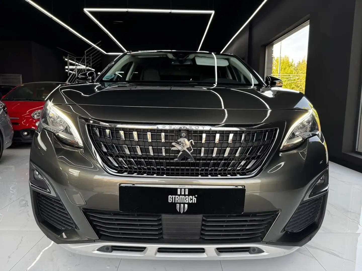Peugeot 3008 1.6 BlueHDi Allure 120 Gris - 2