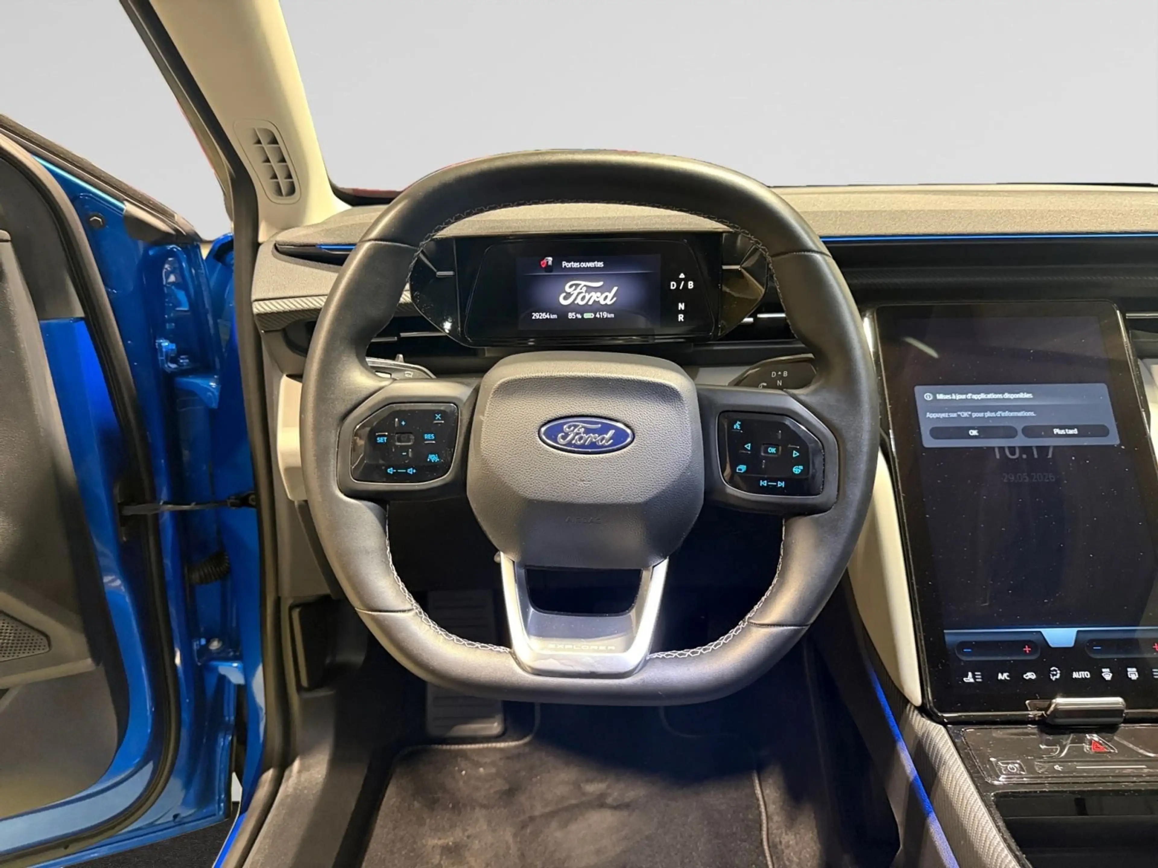 Ford Explorer 79 kWh AWD Premium — photo 12