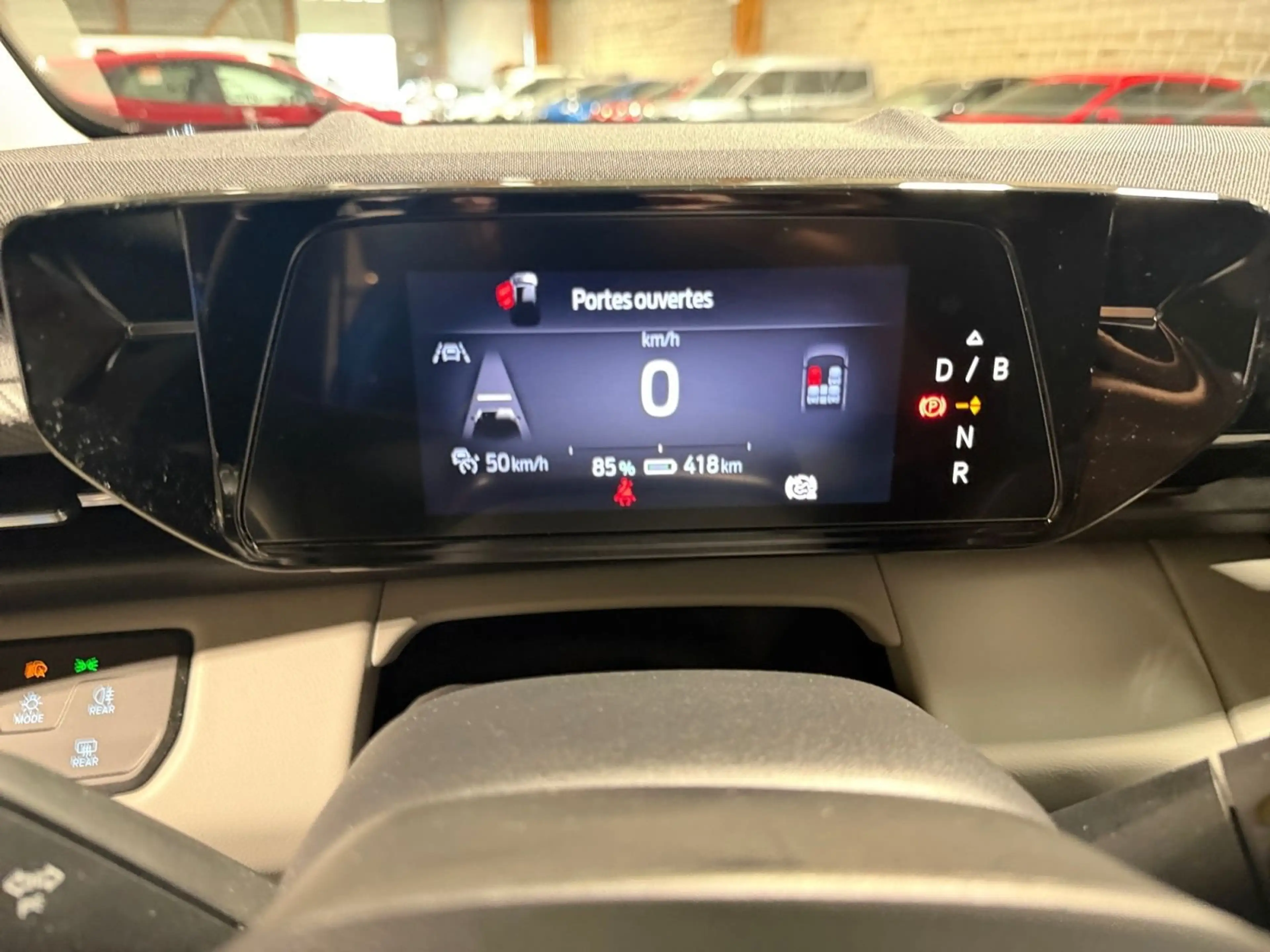 Ford Explorer 79 kWh AWD Premium — photo 14
