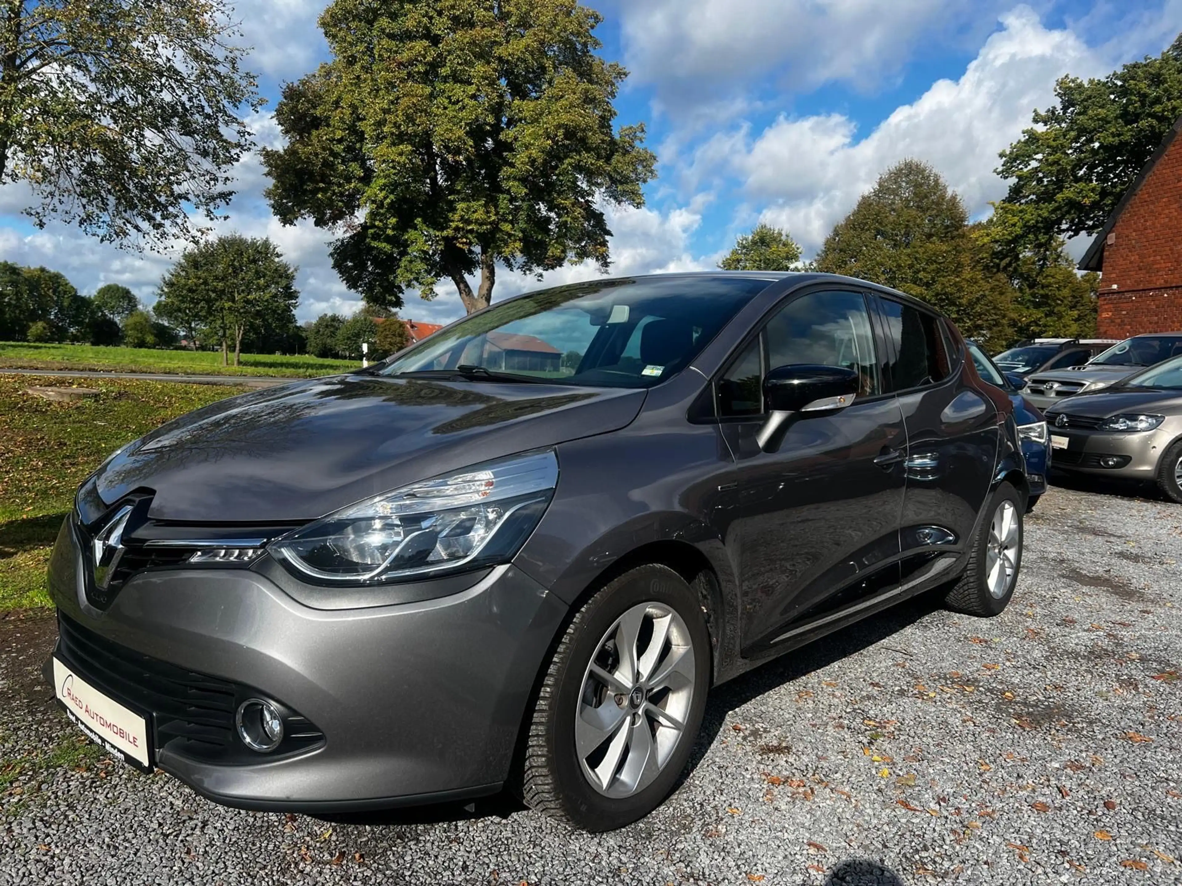 Renault Clio IV 1.2 Limited*AHK*75Tkm*Navi*Garantie*