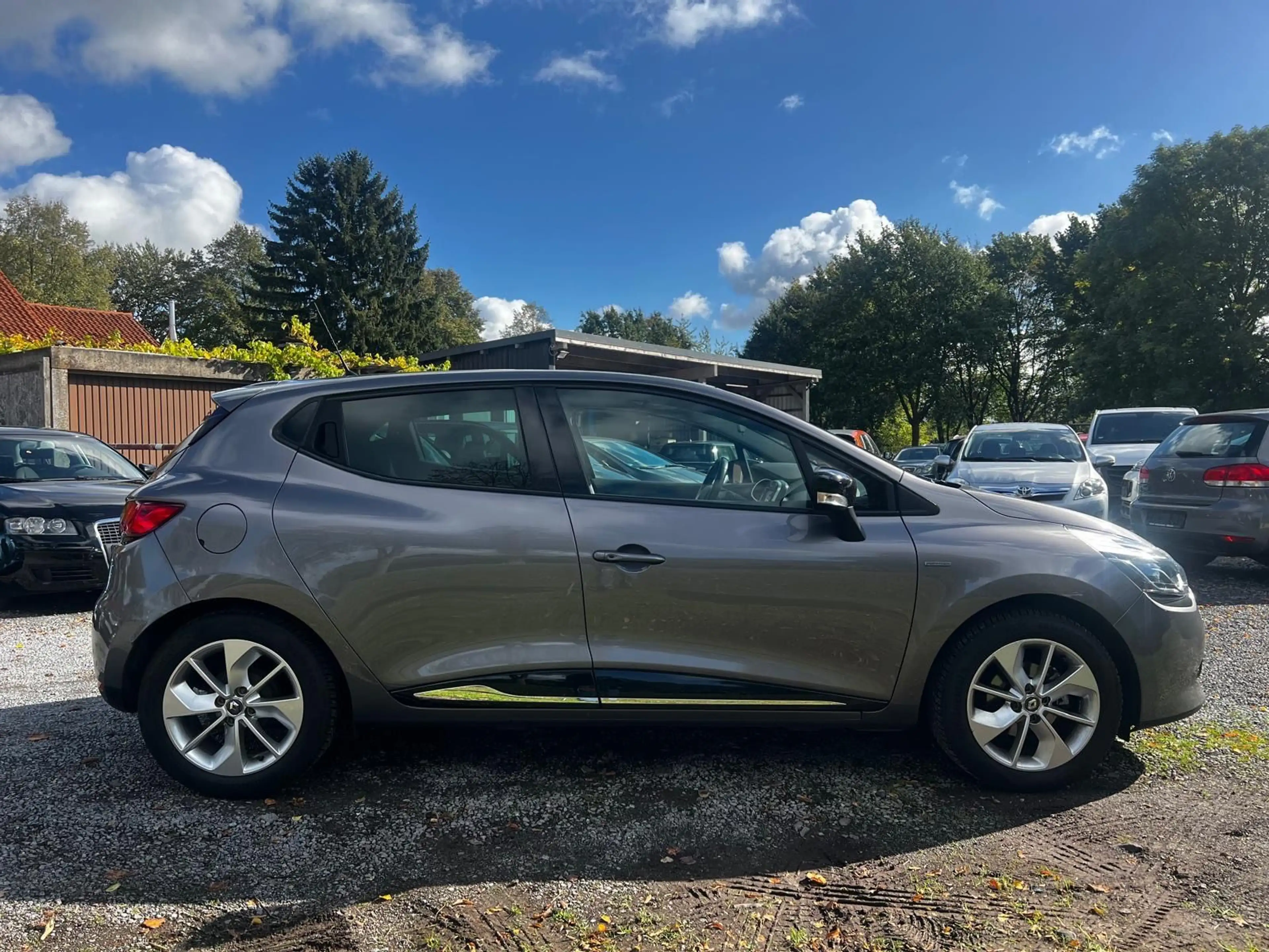 Renault Clio IV 1.2 Limited*AHK*75Tkm*Navi*Garantie* — photo 6