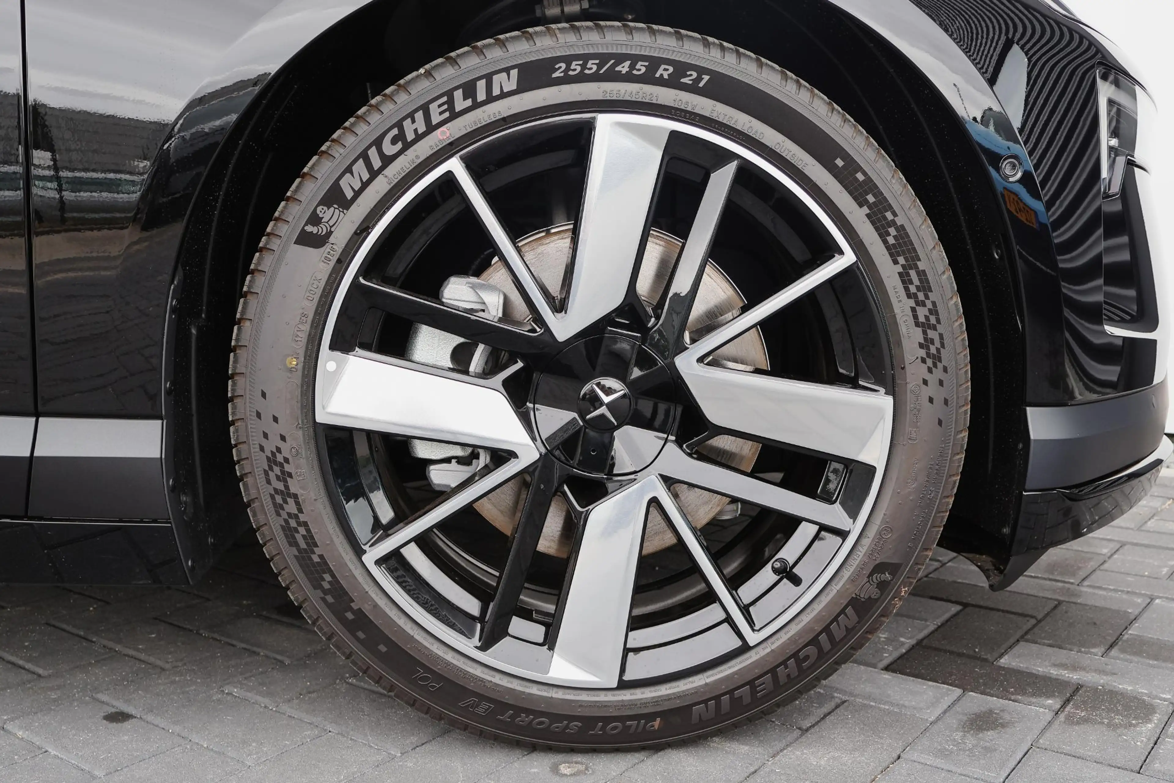 Polestar 4 Long Range Single motor Prime 100 kWh | 21" Sport — photo 11