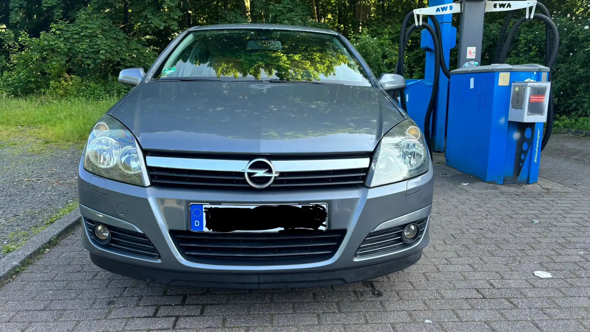Opel Astra 1.8 Caravan Sport Grau - 2