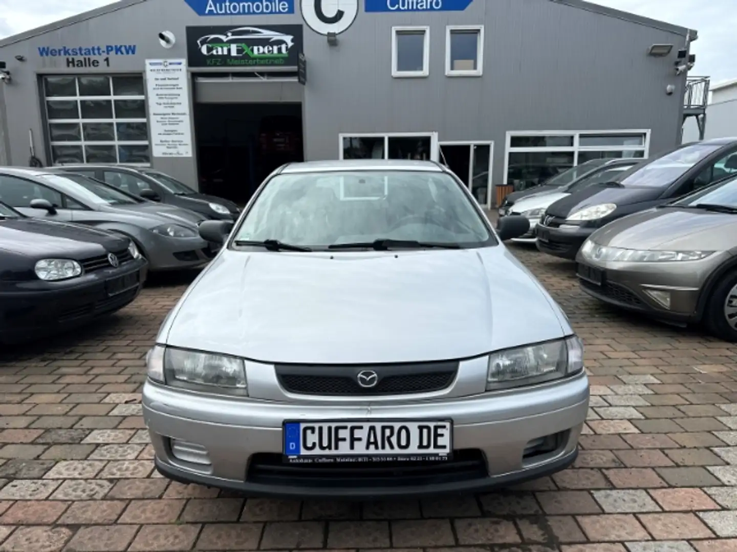 Mazda 323 323CFPS1.5ComfortAutomatik teilb.Rücksb met. ZV Se Silber - 1