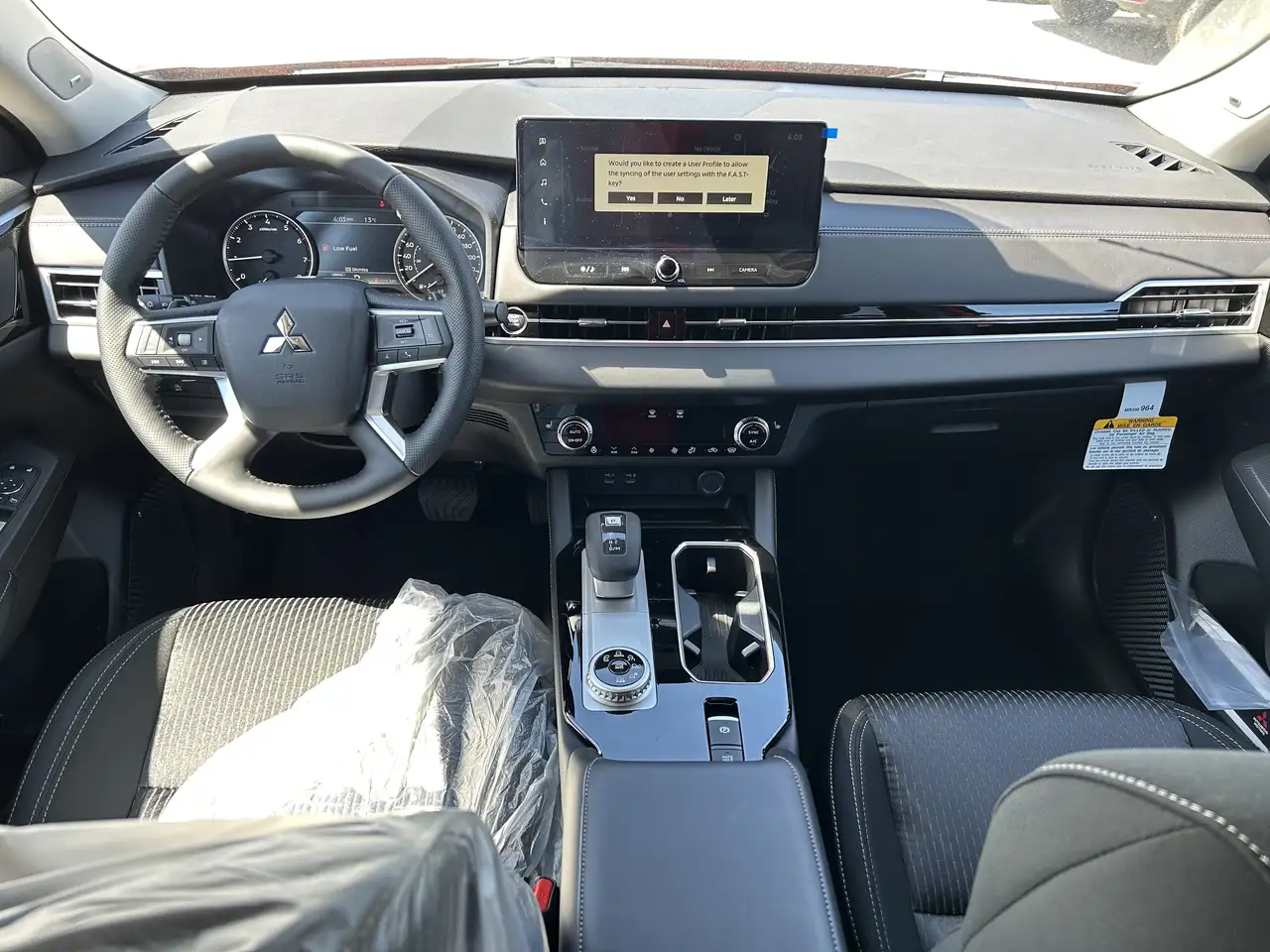 Mitsubishi Outlander снимка Mitsubishi Outlander