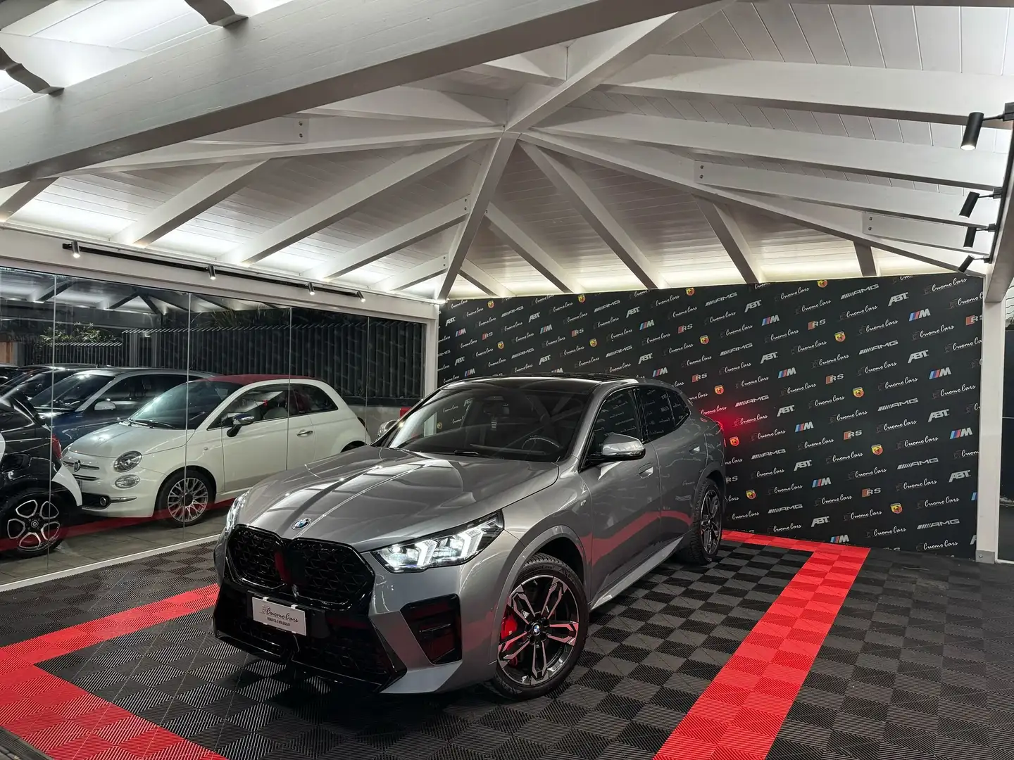 BMW X2 sDrive 18d Msport Grau - 1