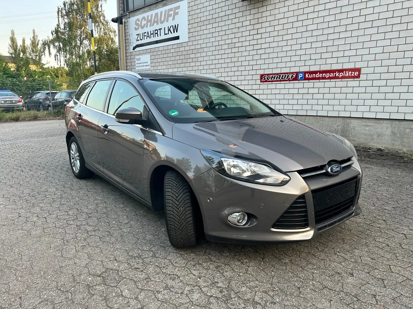 Ford Focus Titanium Brun - 2