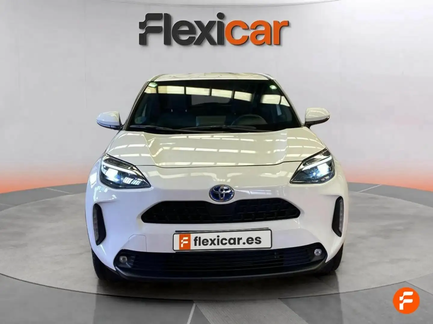 Toyota Yaris Cross 1.5 120H Active Tech Amarillo - 2