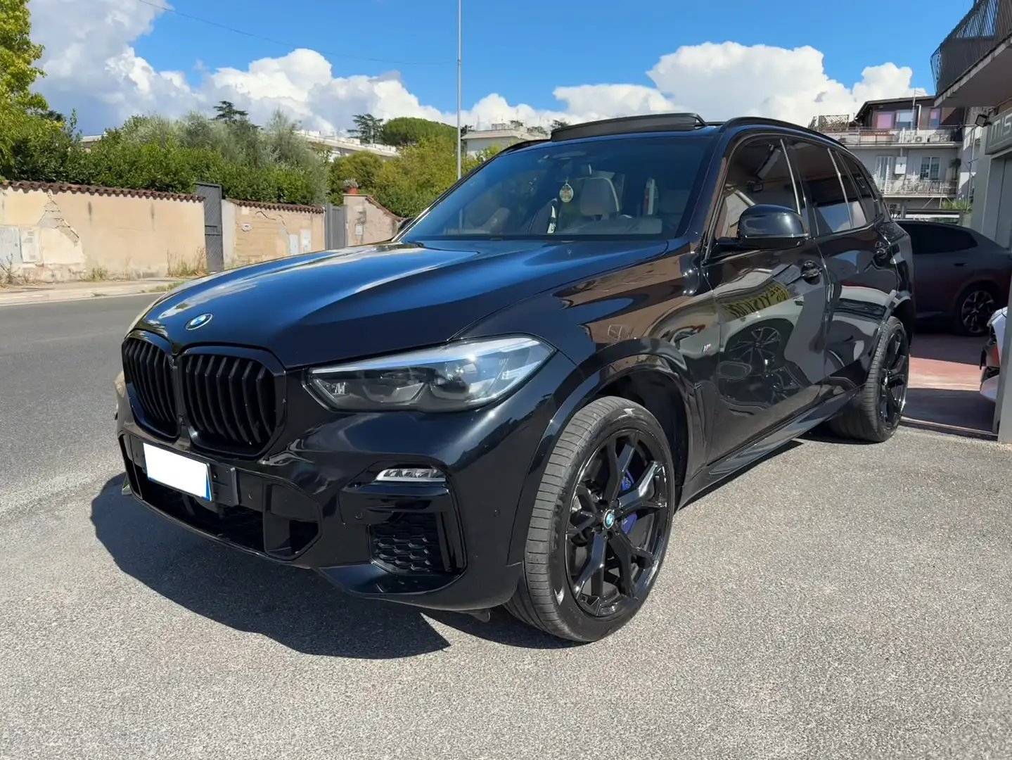 BMW X5 M X5 G05 2018 M50i auto Zwart - 1