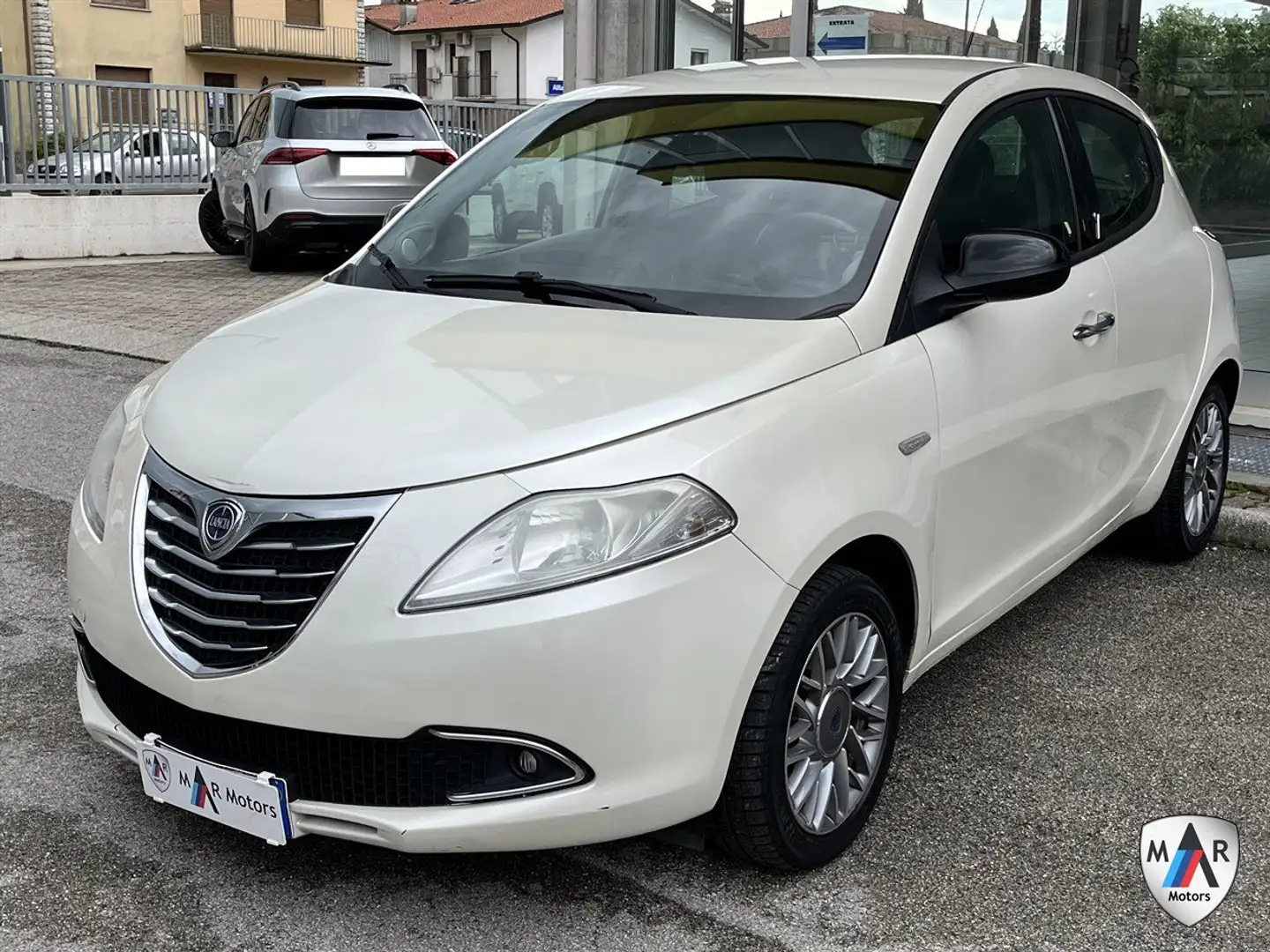 Lancia Ypsilon 1.3 MJT 16V 95 CV 5 porte S&S Gold Beige - 1