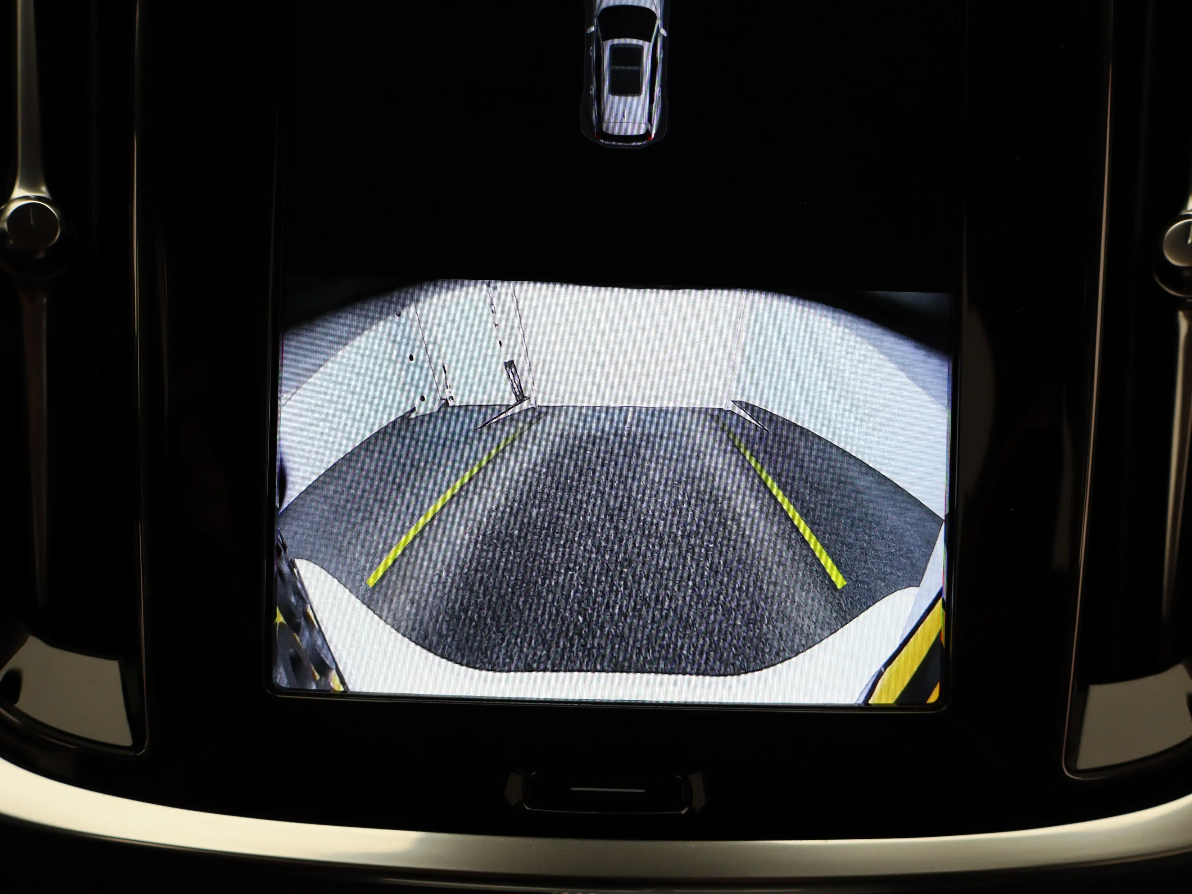 Volvo V60 2.0 B4 Plus Dark | Achteruitrijcamera | Stoelverwa — photo 22
