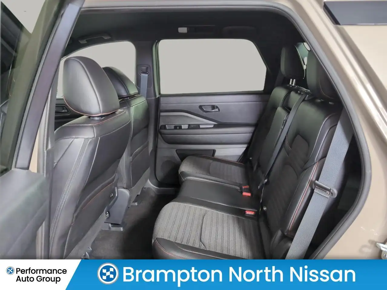 Nissan Pathfinder photo Nissan Pathfinder
