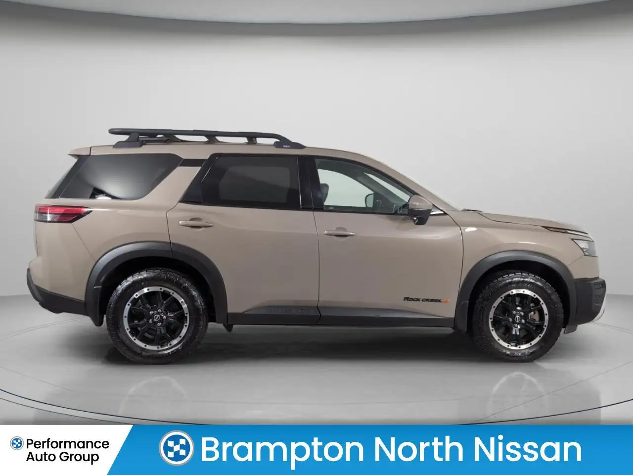 Nissan Pathfinder photo Nissan Pathfinder