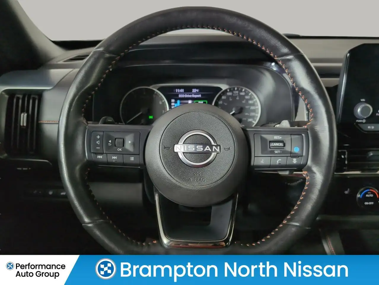Nissan Pathfinder photo Nissan Pathfinder