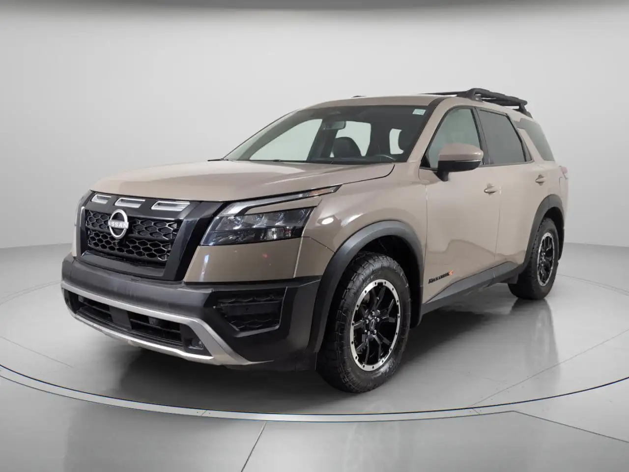 Nissan Pathfinder photo Nissan Pathfinder