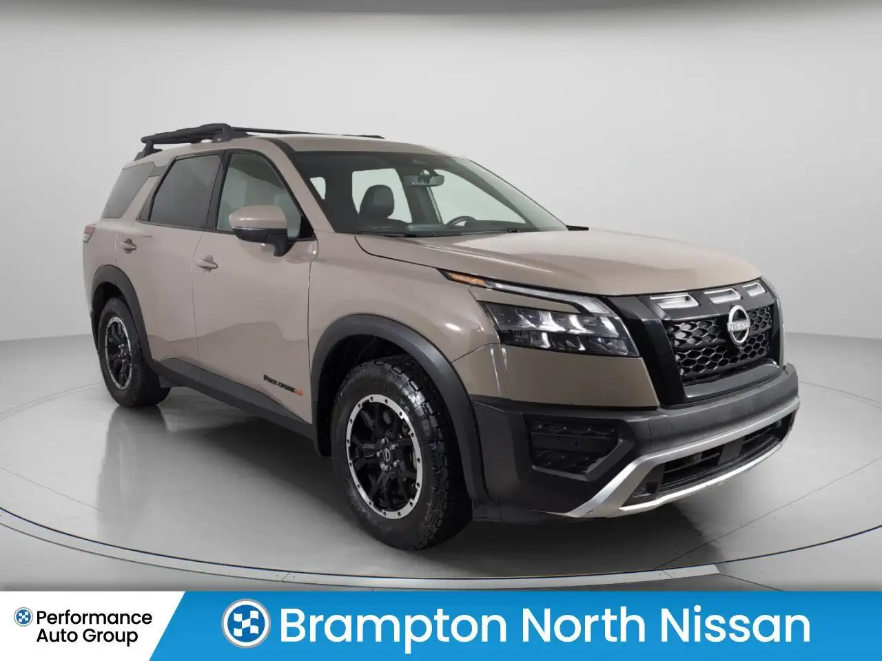 Nissan Pathfinder photo Nissan Pathfinder