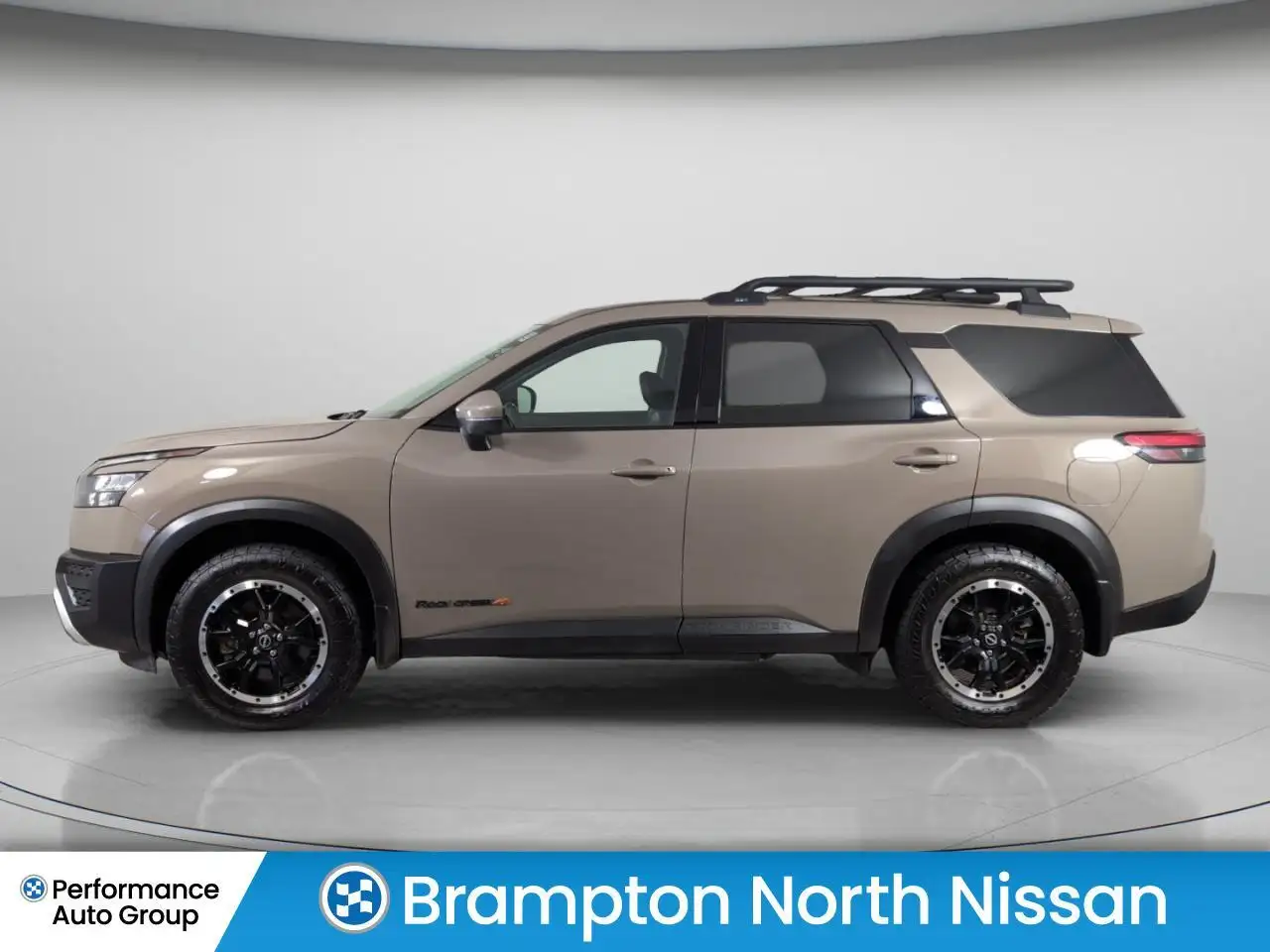 Nissan Pathfinder photo Nissan Pathfinder