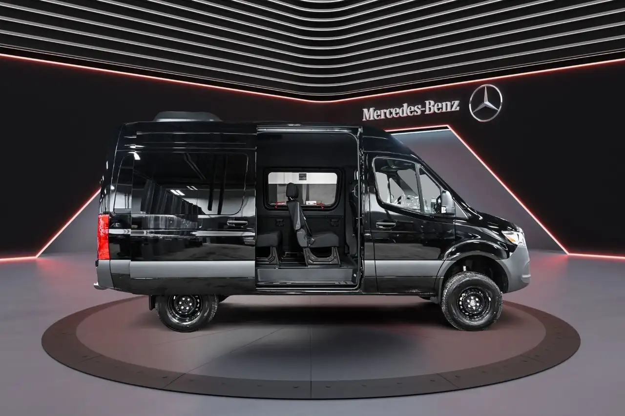 Mercedes-Benz Sprinter снимка Mercedes-Benz Sprinter
