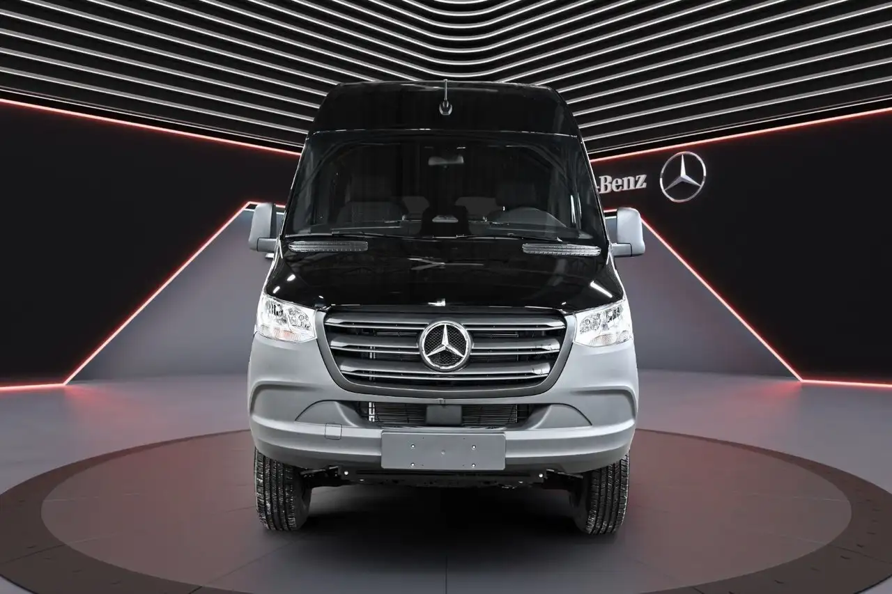 Mercedes-Benz Sprinter снимка Mercedes-Benz Sprinter