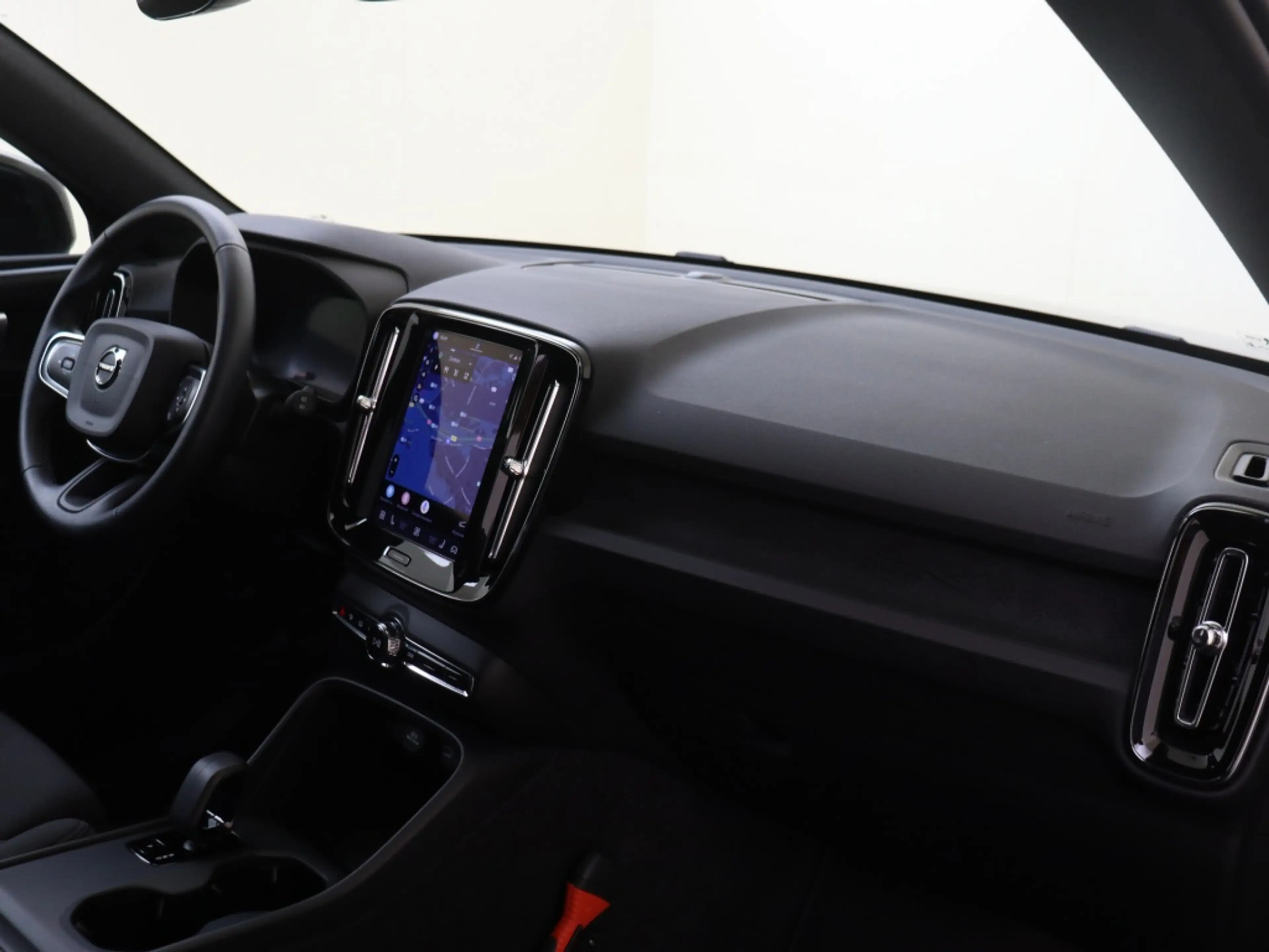 Volvo EX40 Extended Core 82 kWh | 20” | Privacy glas | — photo 12