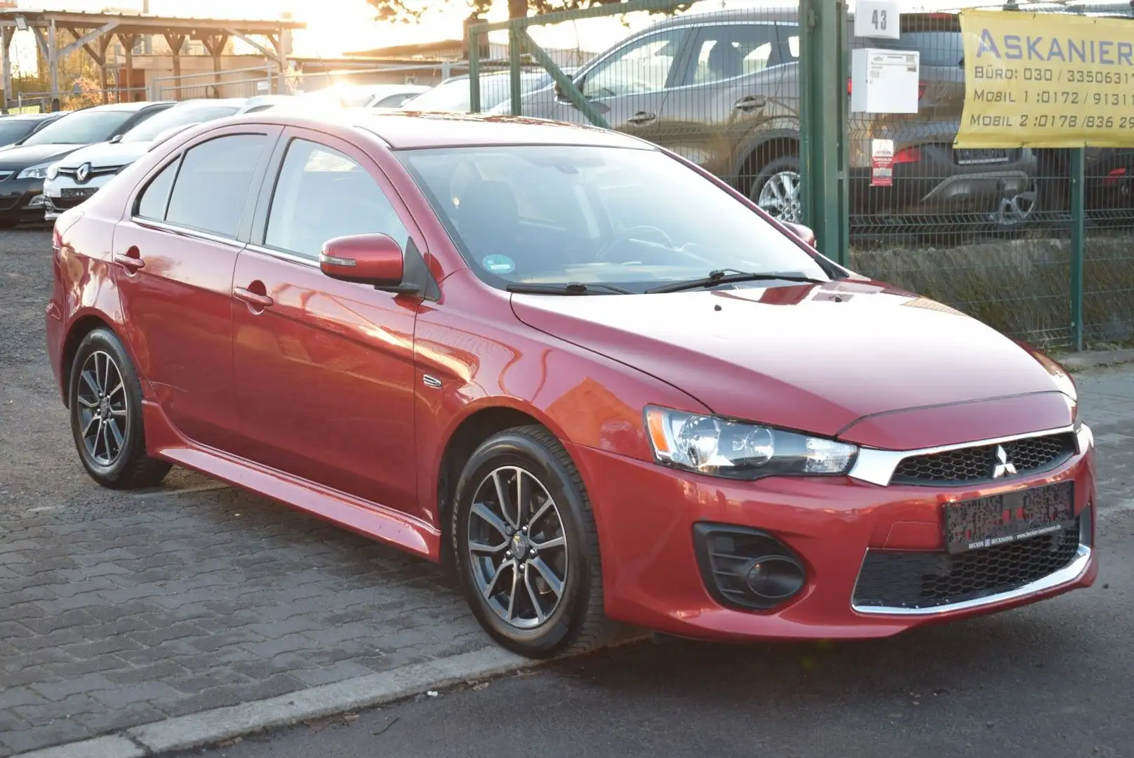 Mitsubishi Lancer Sportback Plus Rojo - 2