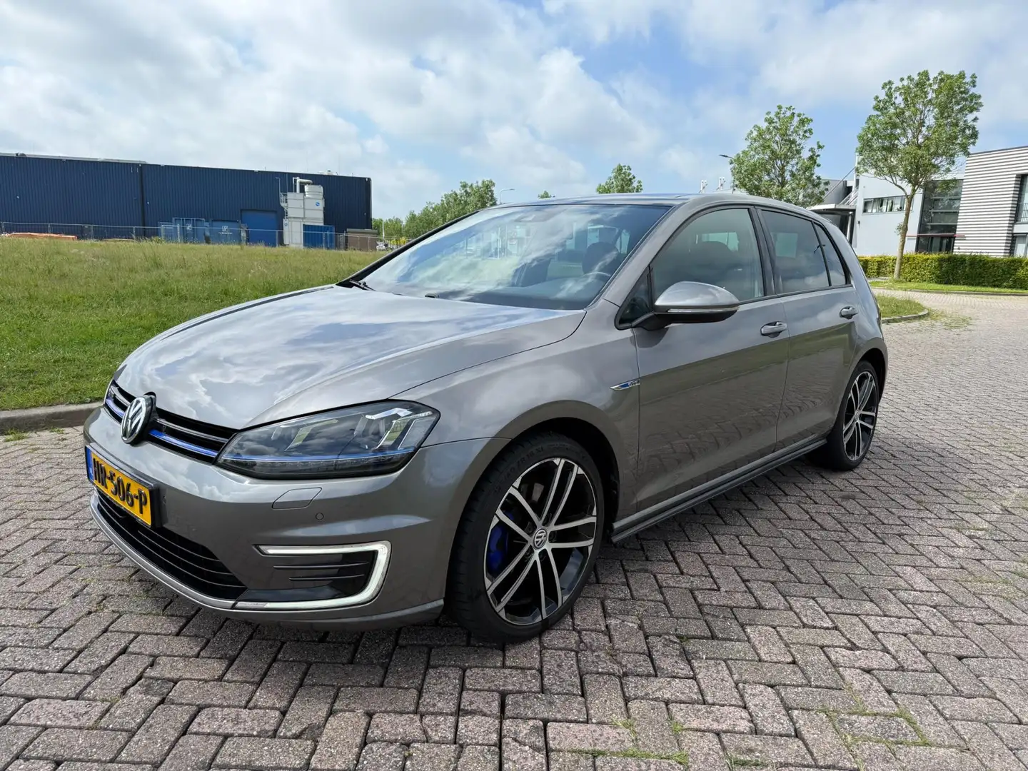 Volkswagen Golf GTE 1.4 TSI Grijs - 2