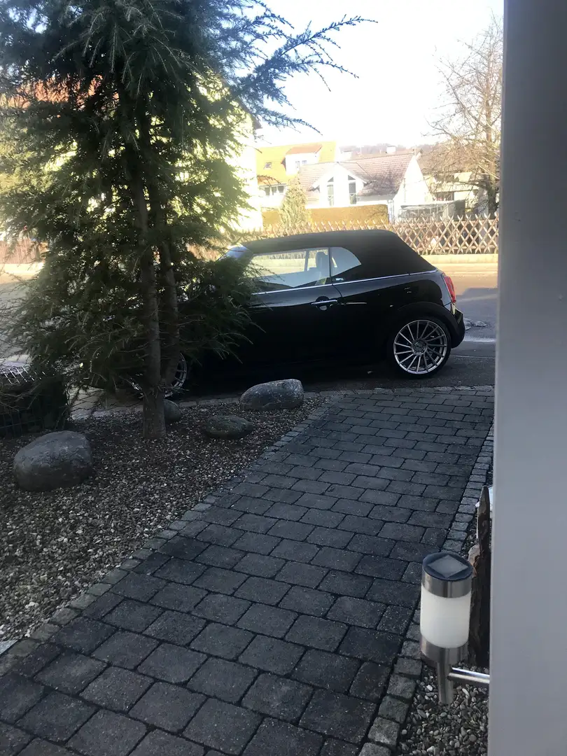 MINI Cooper S Cabrio Aut. Schwarz - 1