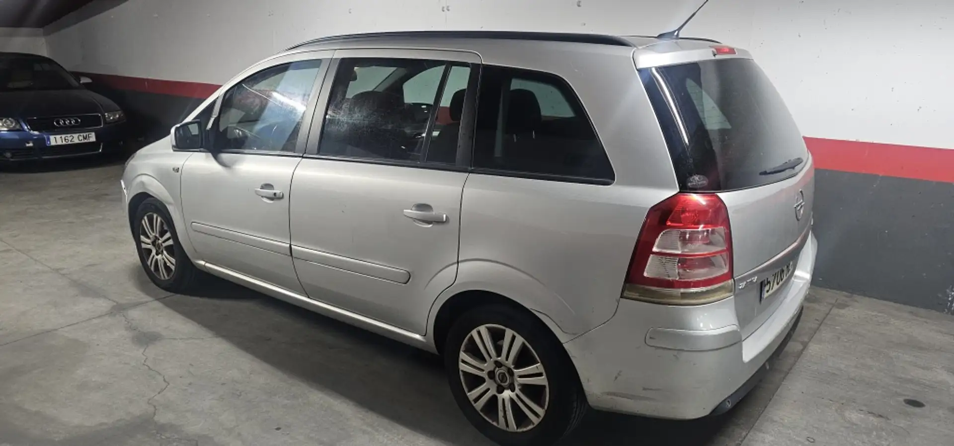 Opel Zafira 1.7CDTi Family 125 Gris - 2