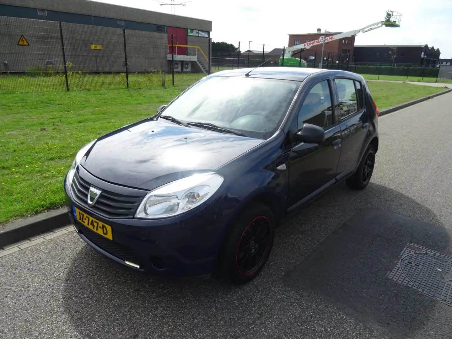 Dacia Sandero 1.2 Aniversare Blau - 1