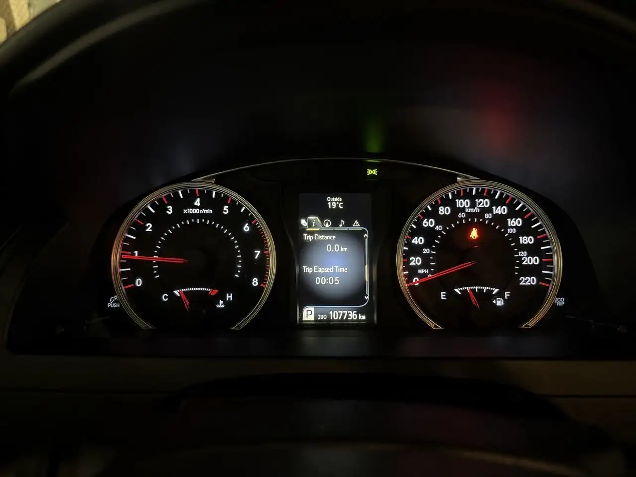 Toyota Camry снимка Toyota Camry