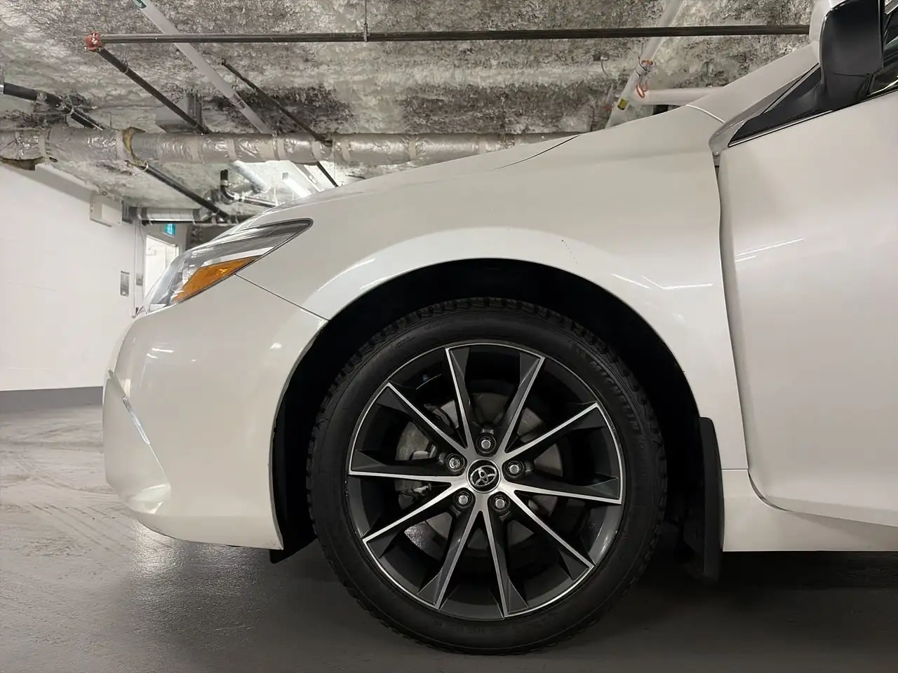 Toyota Camry снимка Toyota Camry