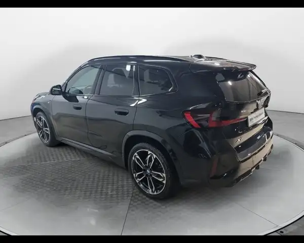 BMW X1 view 8