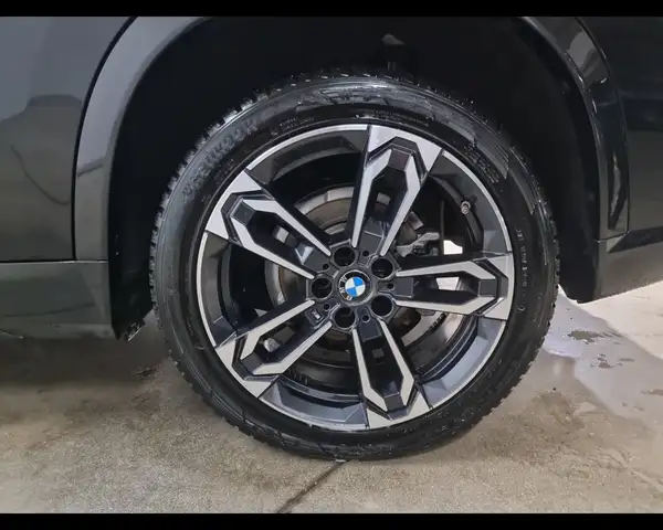 BMW X1 view 10