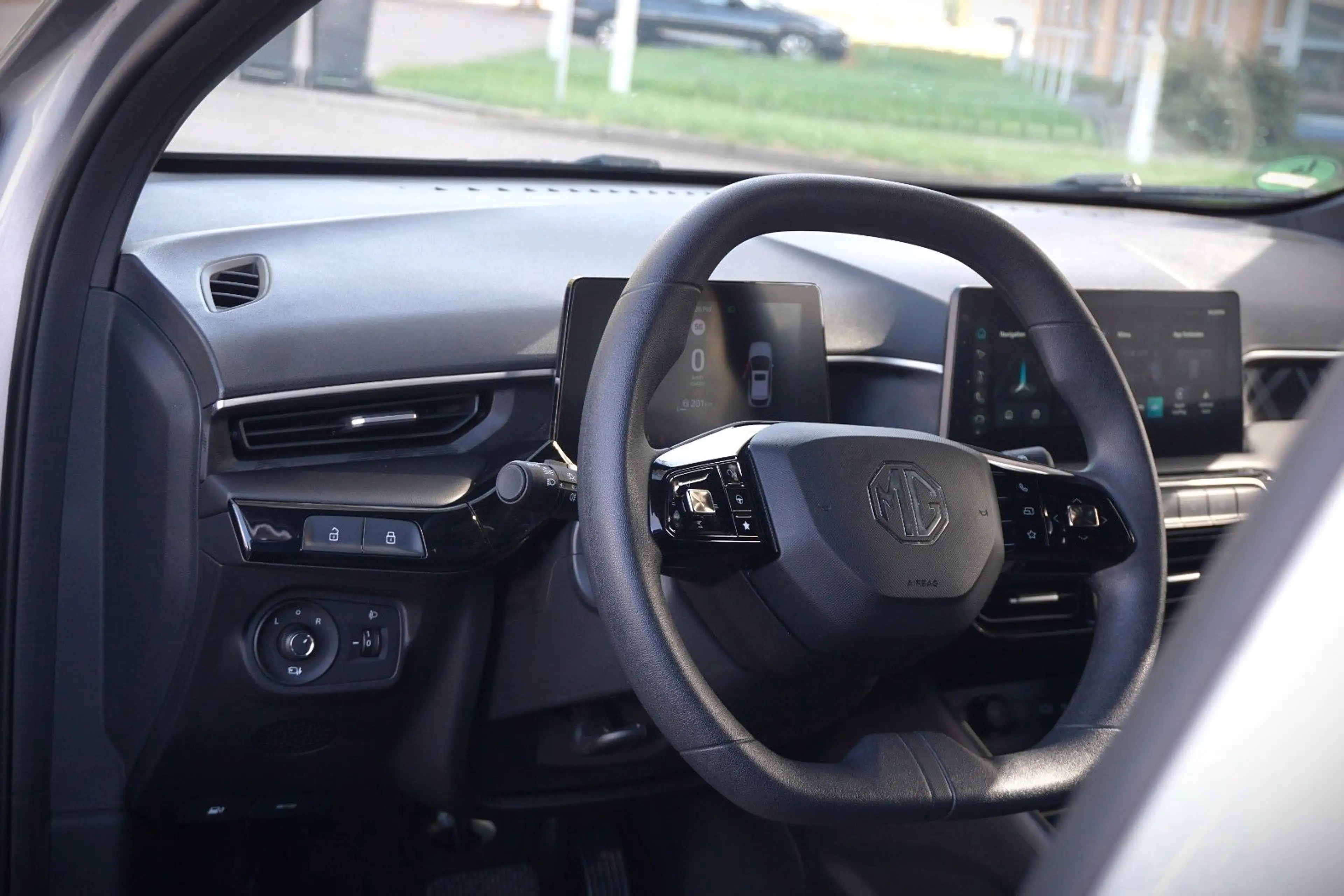 MG MG3 1.5 Hybrid+ 143 kW Comfort / 1.HD / Kam. / — photo 7