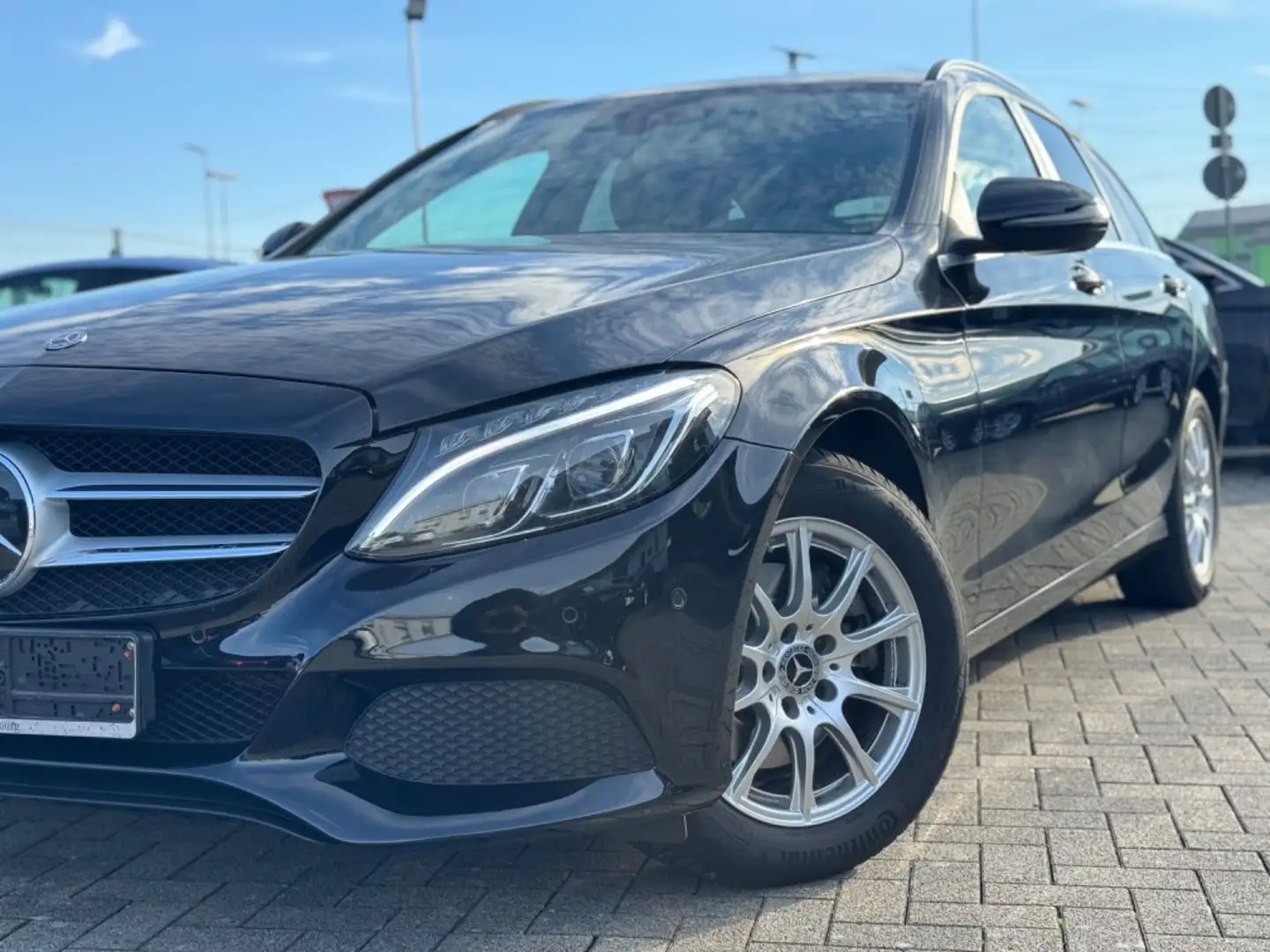 Mercedes-Benz C 200 T d *Navi*LED*Distronic*Shzg*AHK* Noir - 2