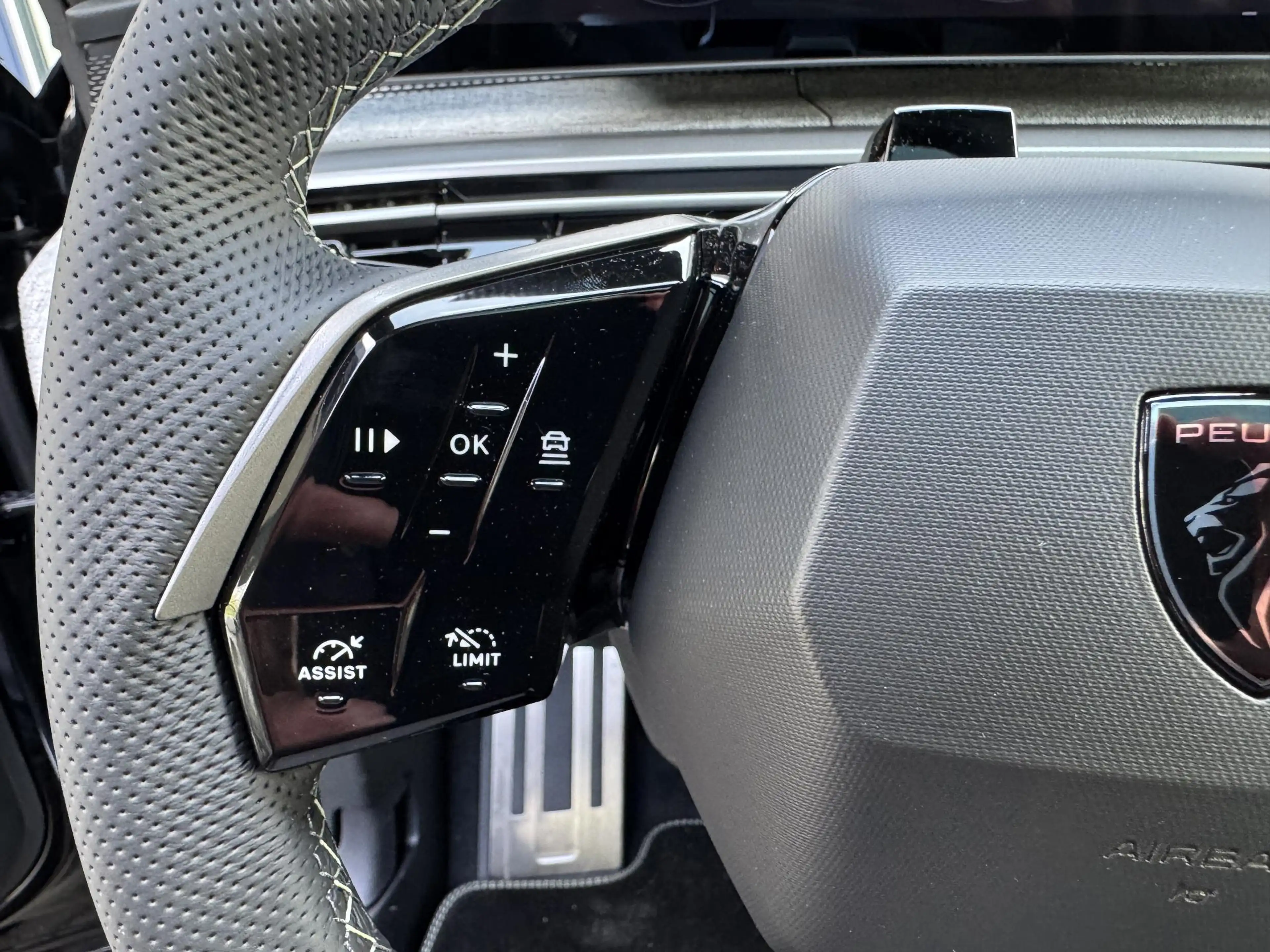 Peugeot 5008 1.6 Plug-in Hybrid 225 PK GT Exclusive 7 Persoons — photo 13