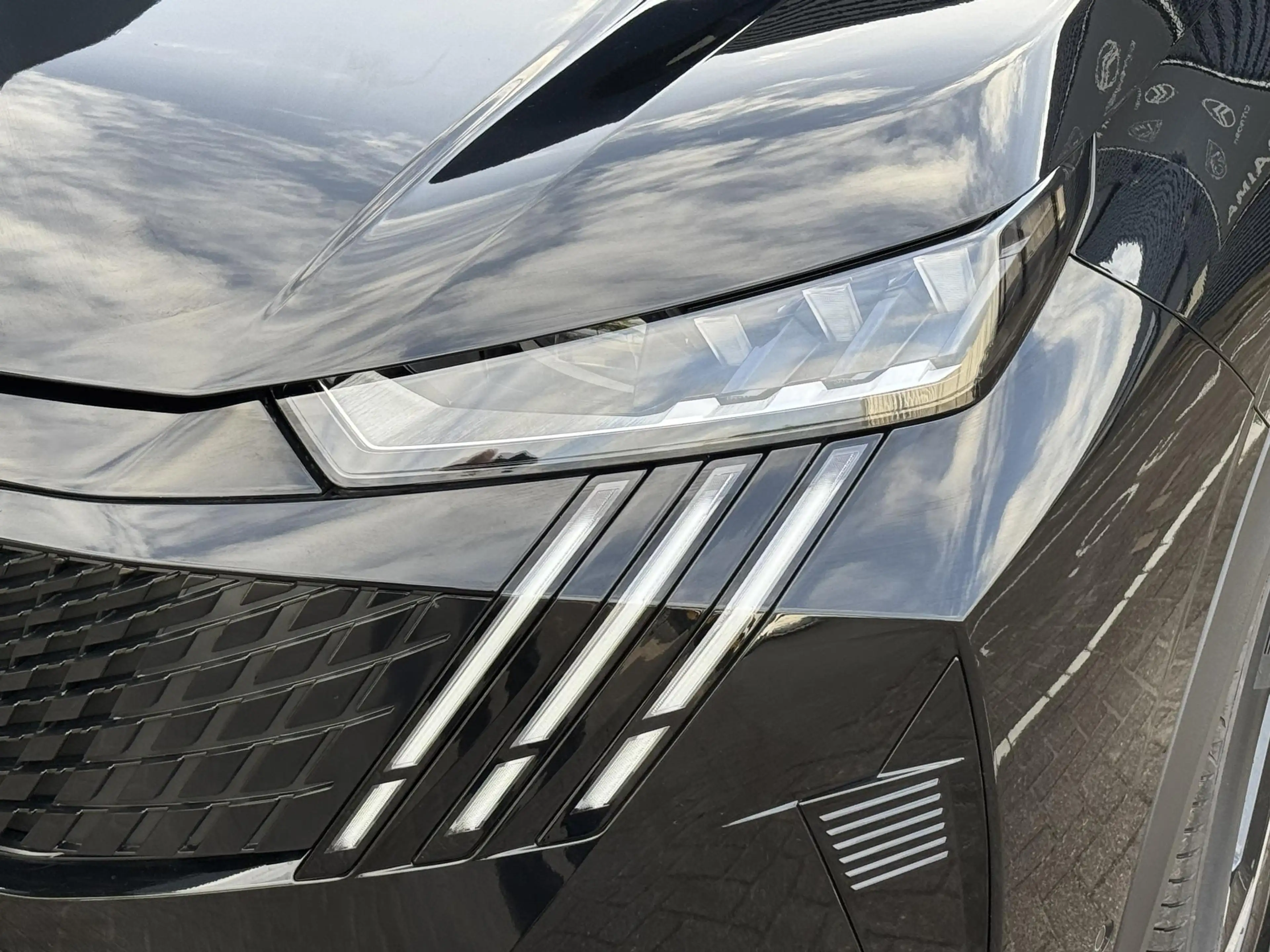Peugeot 5008 1.6 Plug-in Hybrid 225 PK GT Exclusive 7 Persoons — photo 3