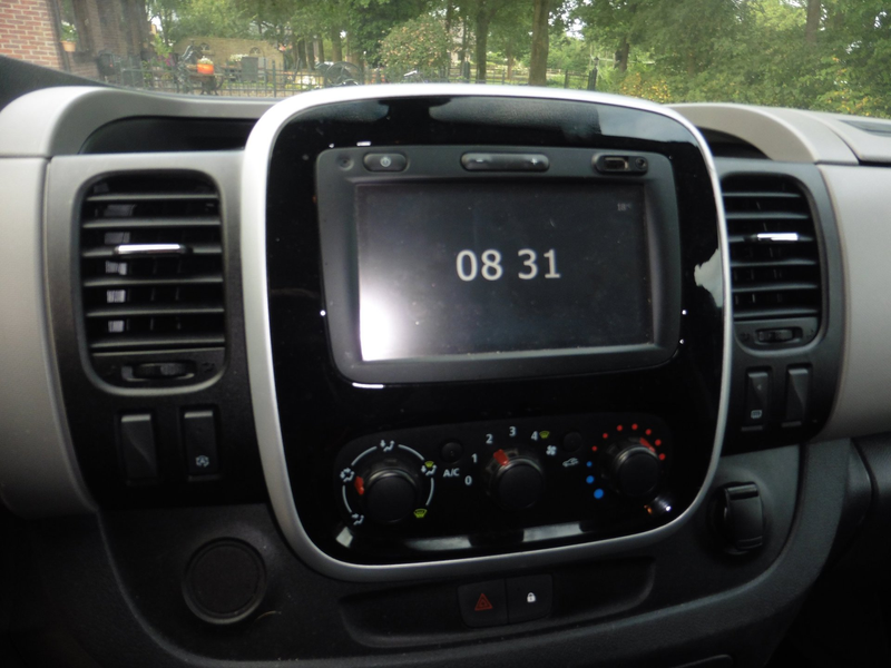 Renault Trafic 1.6 dCi T27 L1H1 Comfort Energy — photo 9