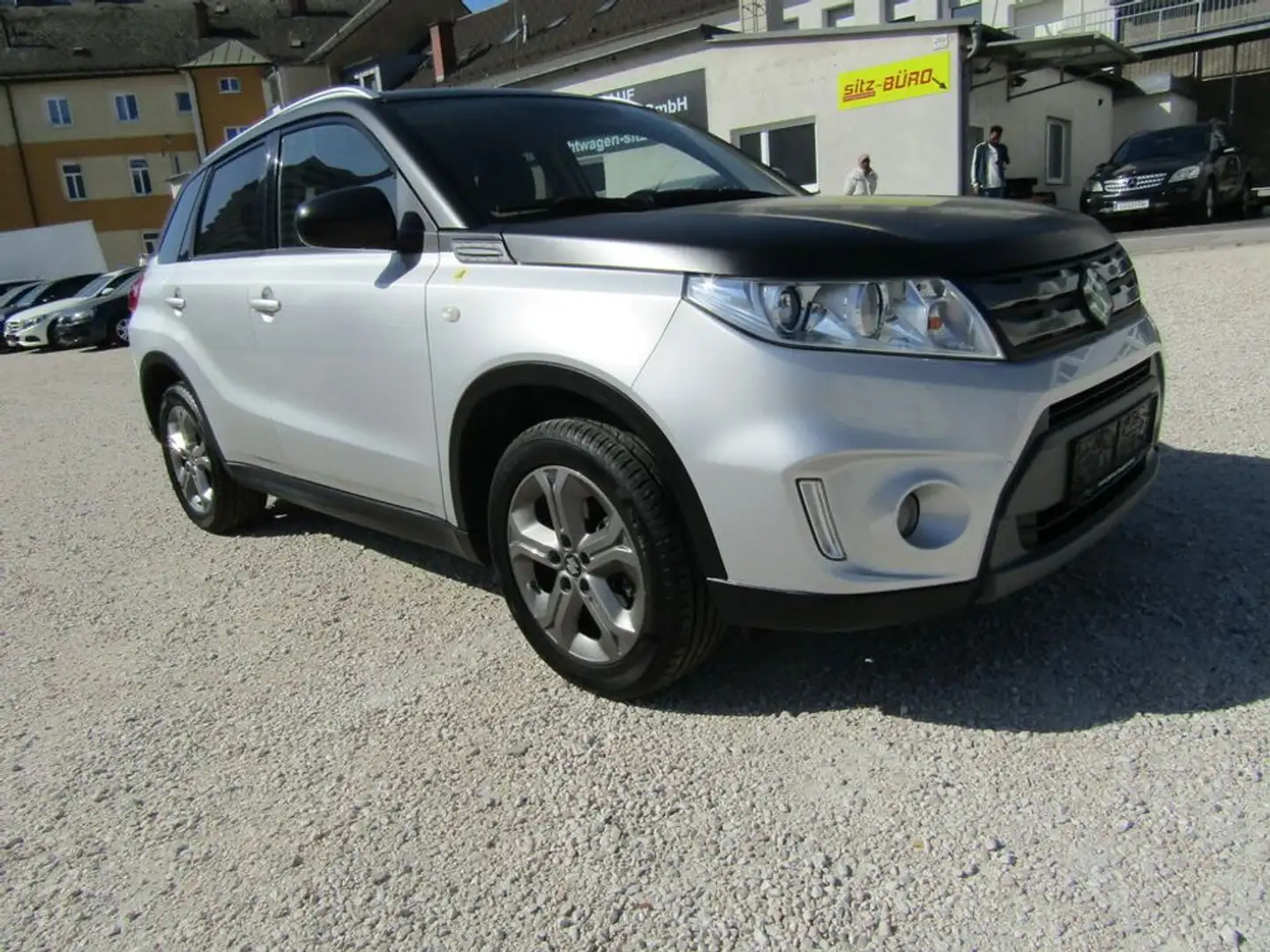 Suzuki Vitara 1.6 AllGrip Shine Gris - 2