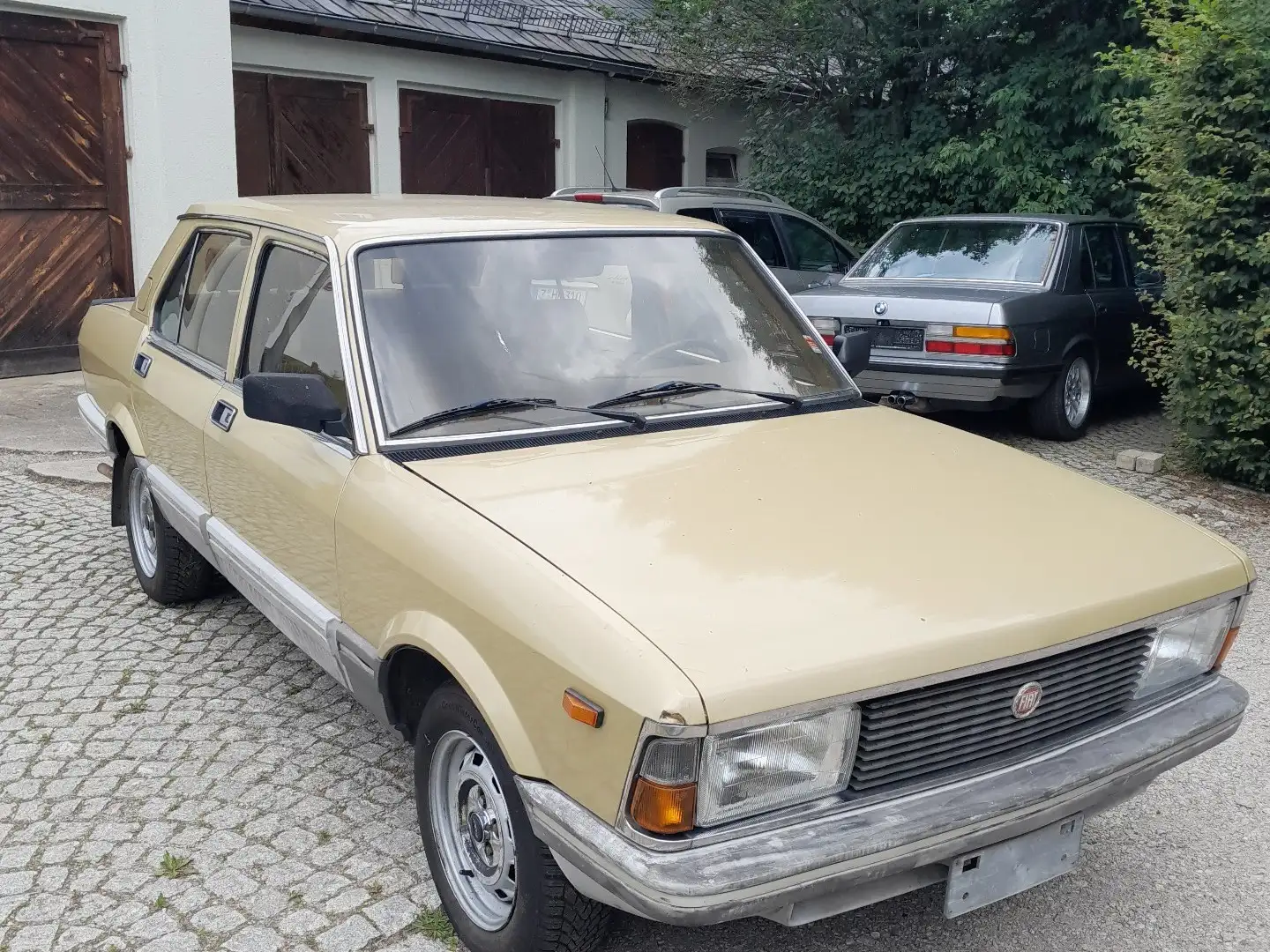 Fiat Argenta 132 A Beige - 1