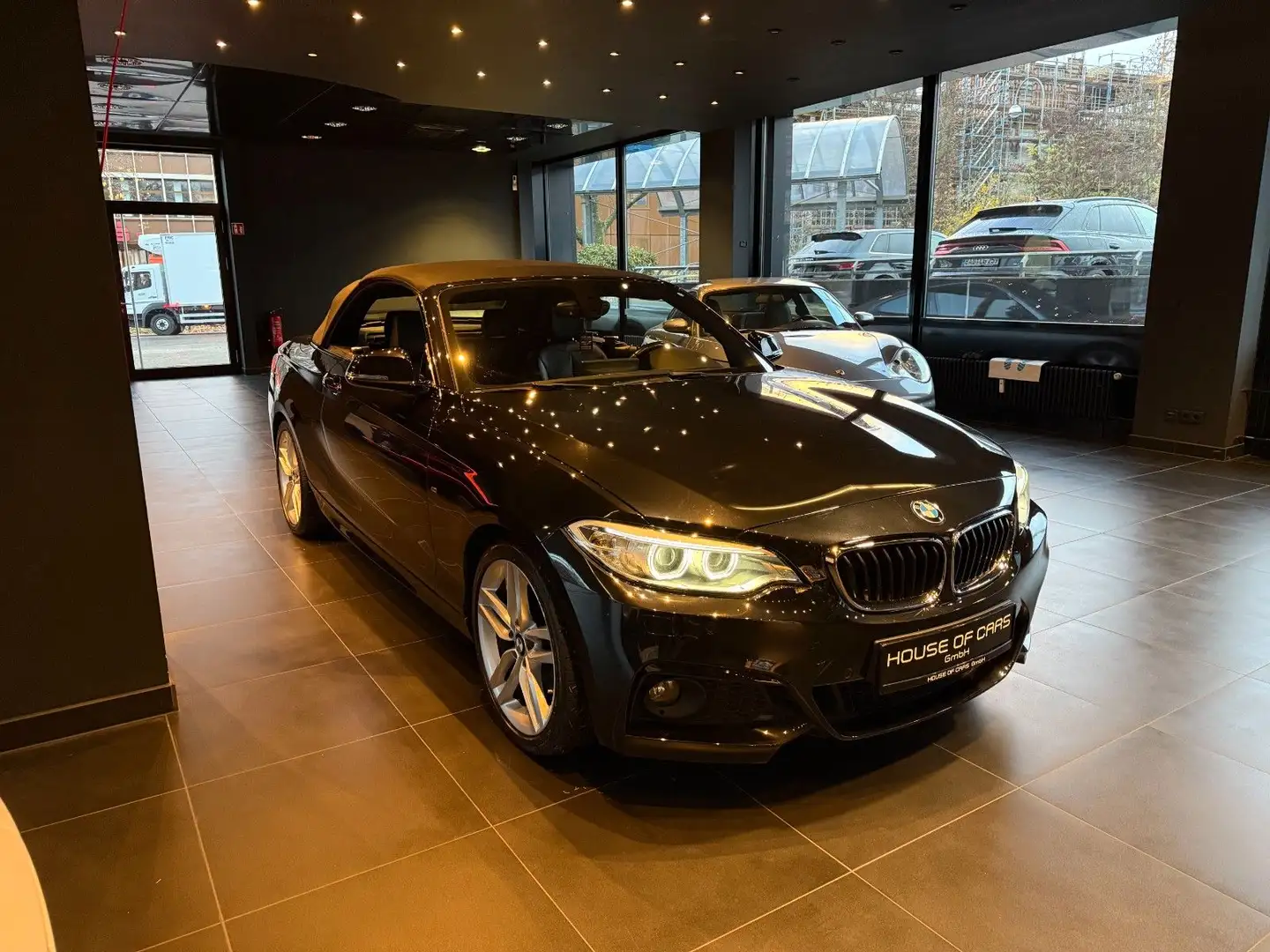 BMW 220 d Cabrio M-Sport*Shadow-Line*Xenon*MwSt Zwart - 2