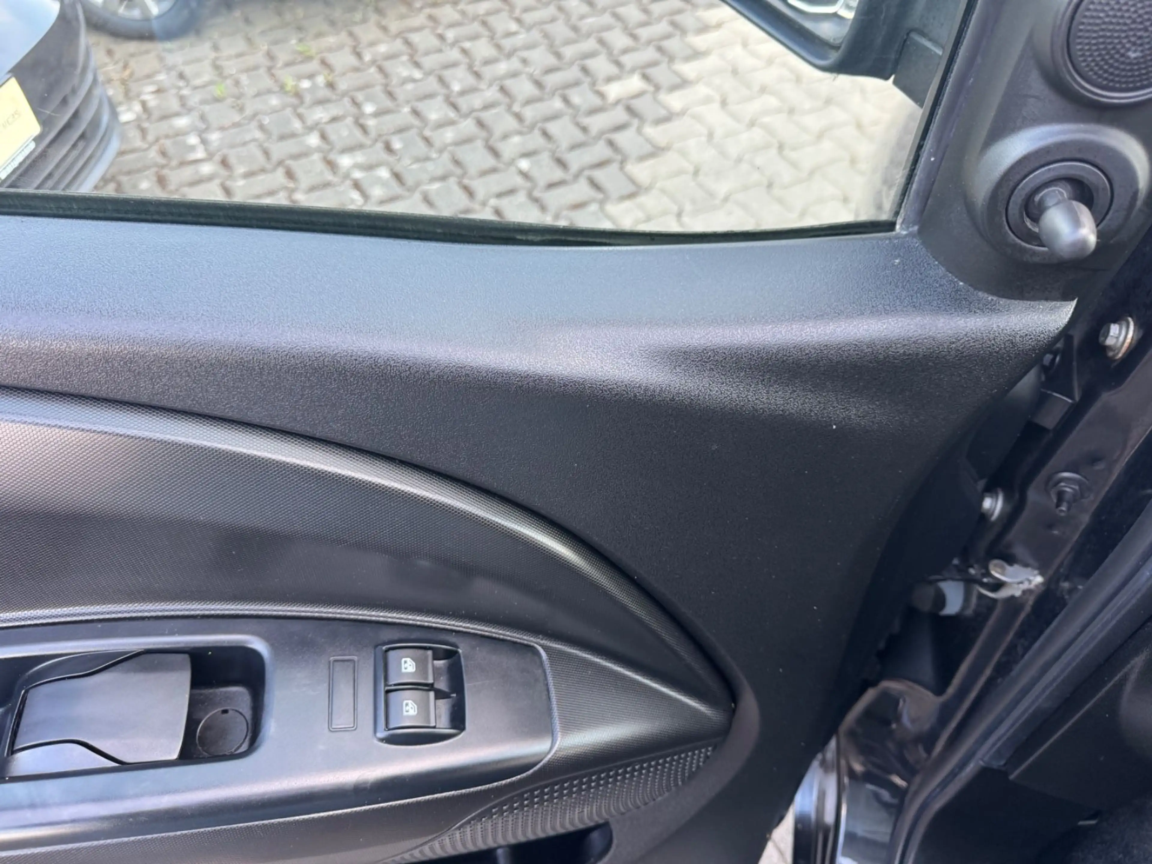 Opel Combo D Selection — photo 12