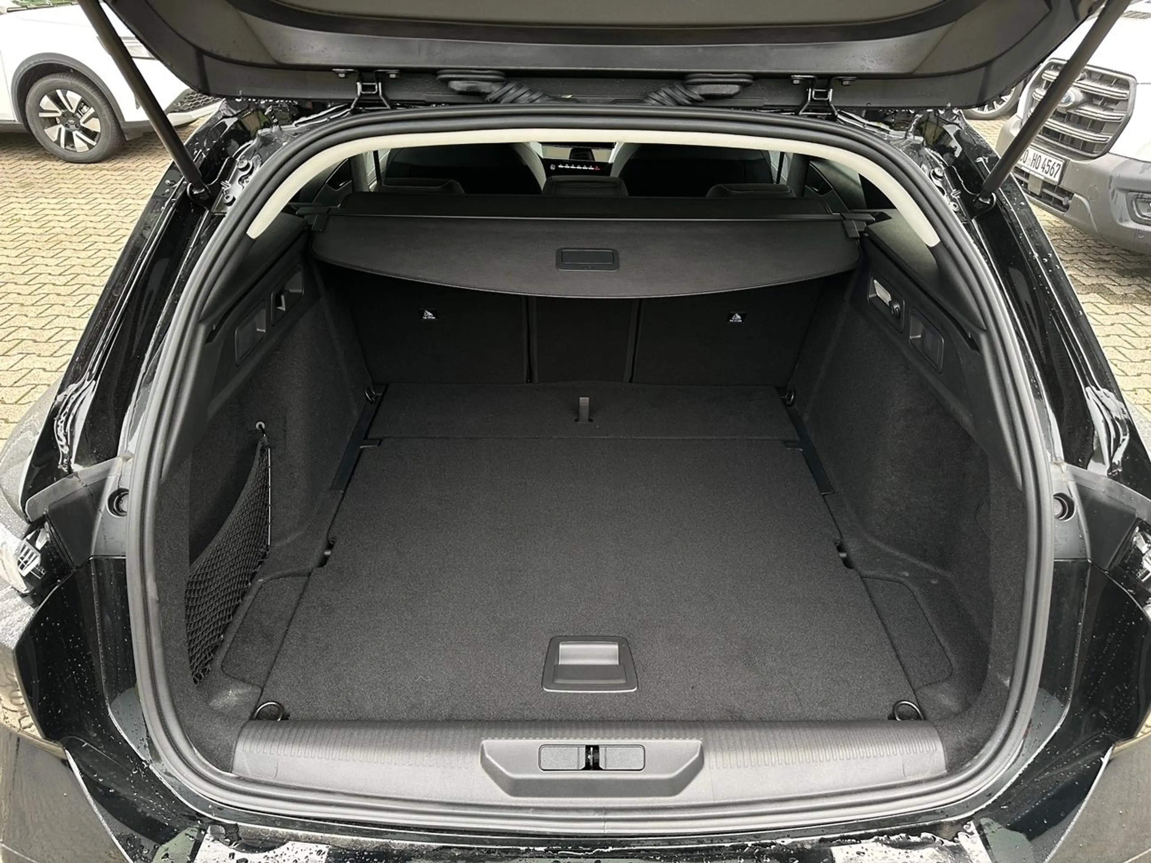 Peugeot 308 SW Allure 1.5 Diesel 131 PS Kam*LED*SHZ*LM-17 — photo 8