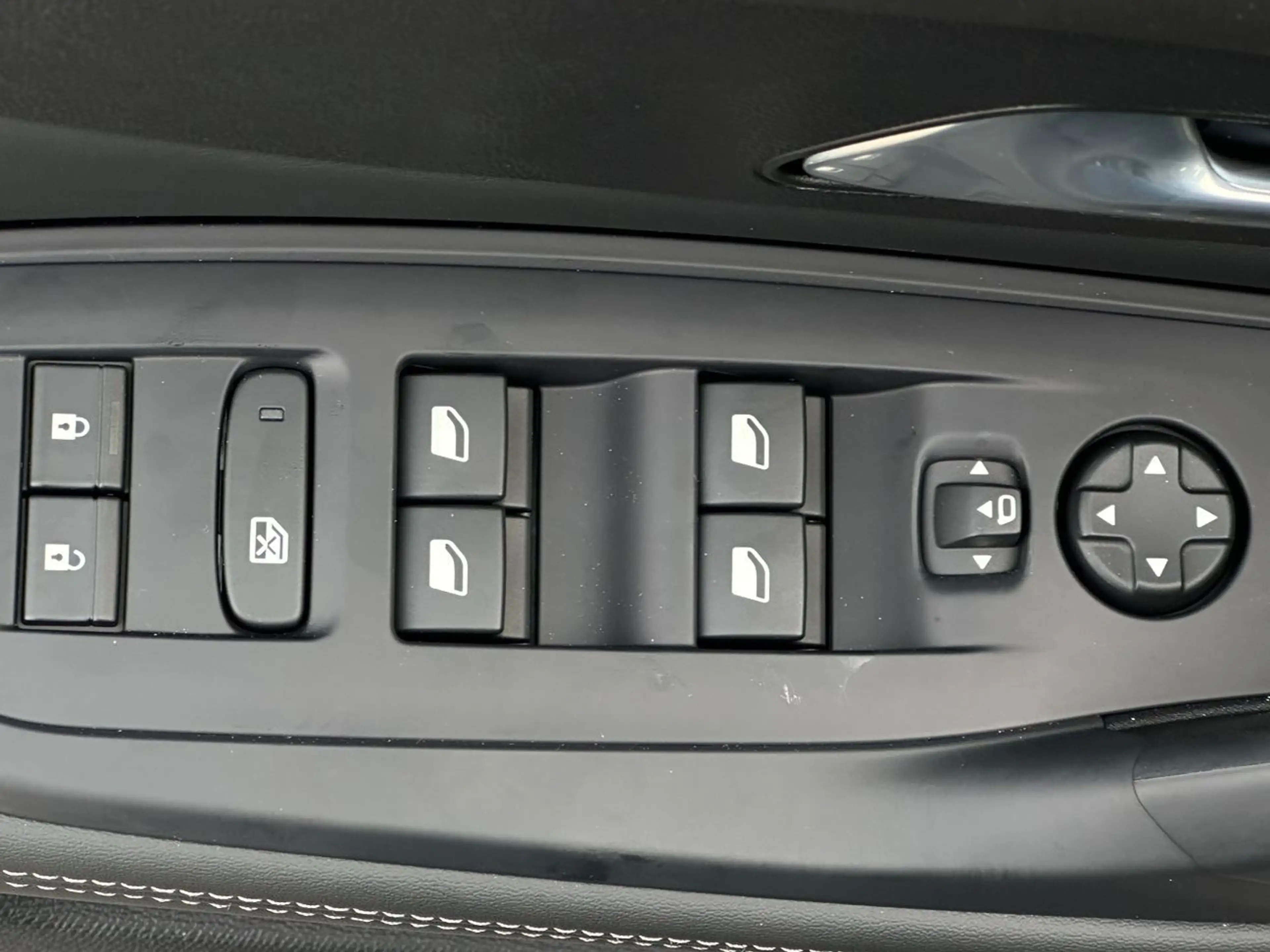 Peugeot 308 SW Allure 1.5 Diesel 131 PS Kam*LED*SHZ*LM-17 — photo 15