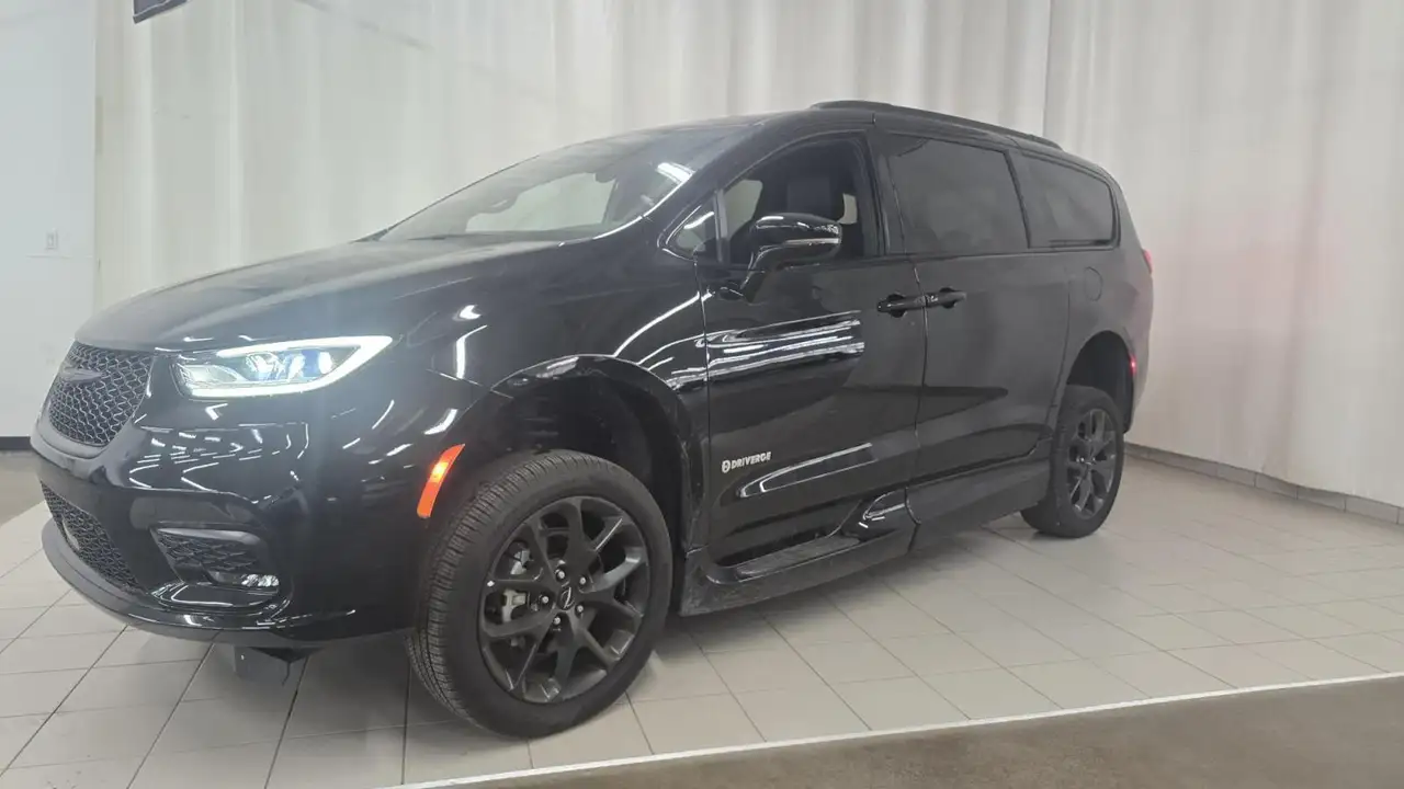 2024 Chrysler Pacifica